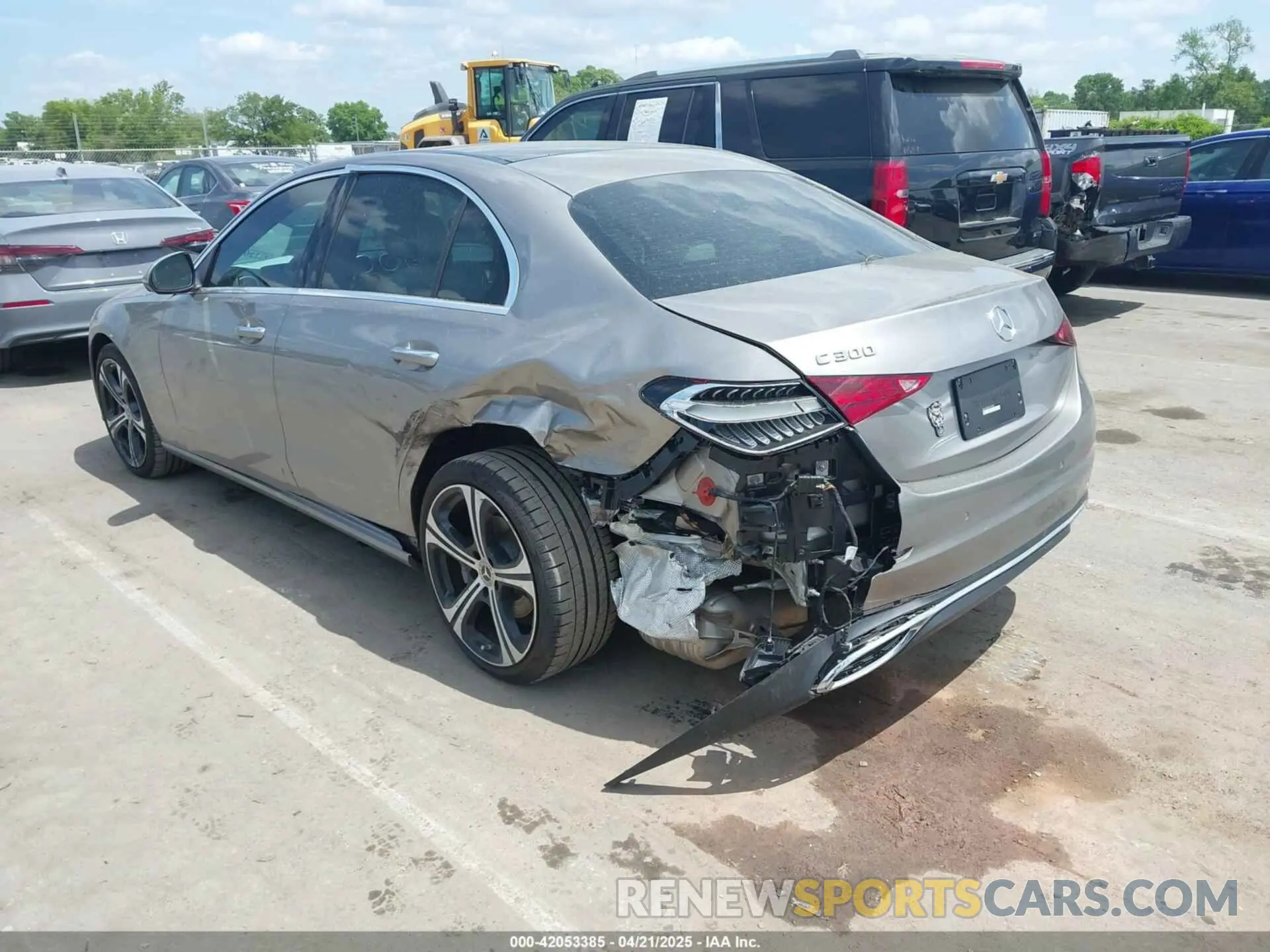 3 Photograph of a damaged car W1KAF4GB6PR150935 MERCEDES-BENZ C 300 2023