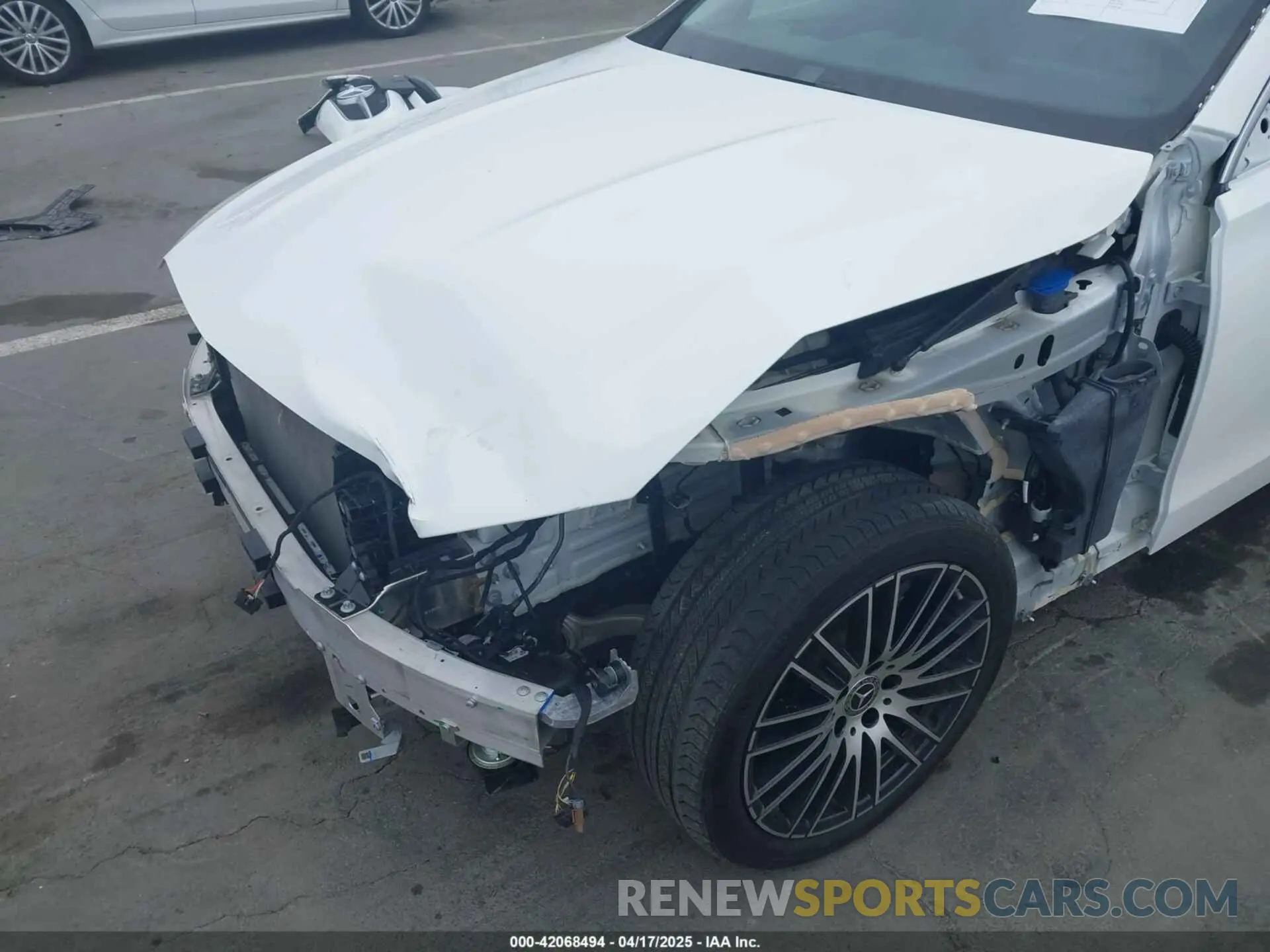 6 Photograph of a damaged car W1KAF4GB7PR099011 MERCEDES-BENZ C 300 2023