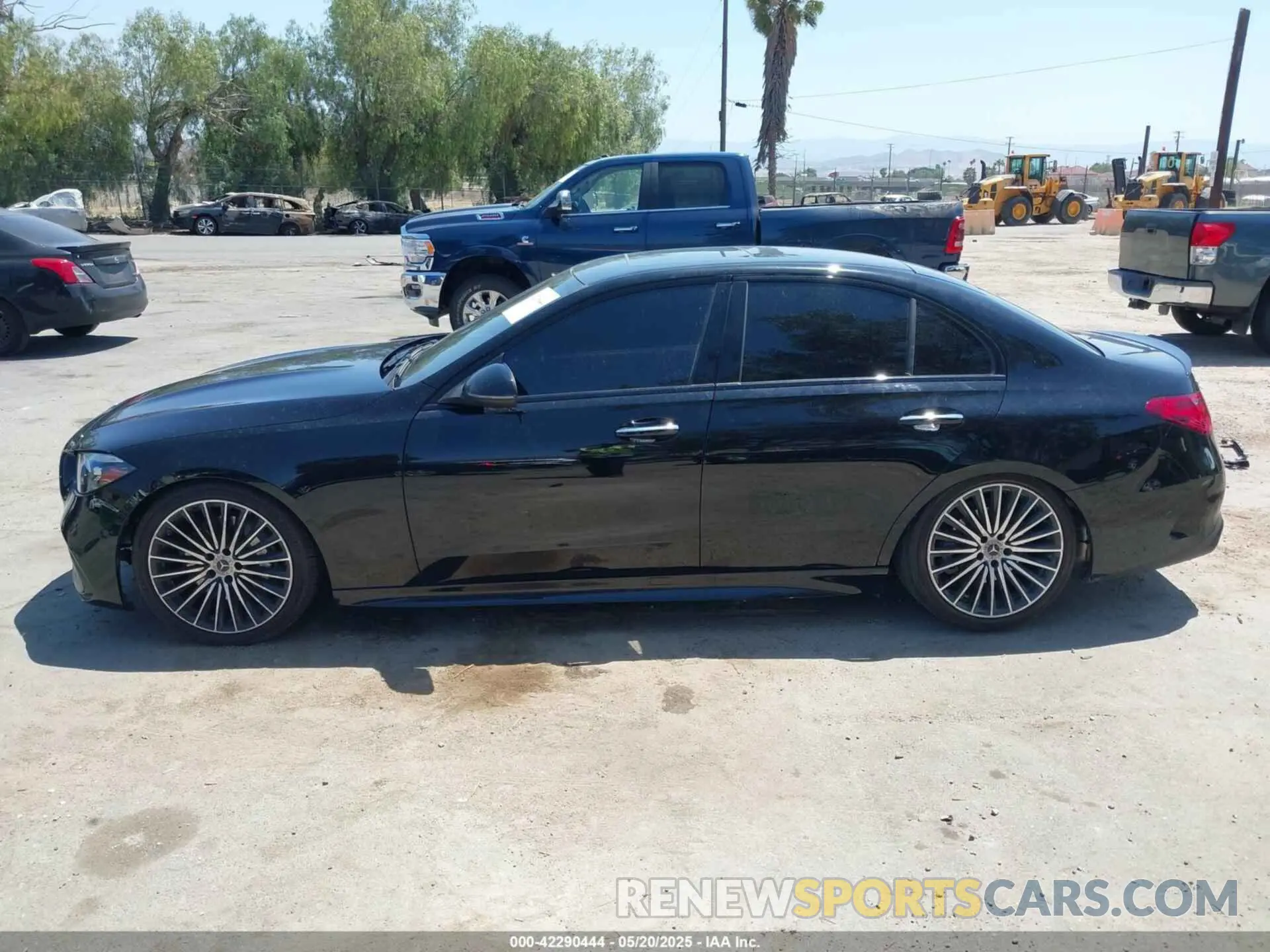 14 Photograph of a damaged car W1KAF4GB7PR154699 MERCEDES-BENZ C 300 2023