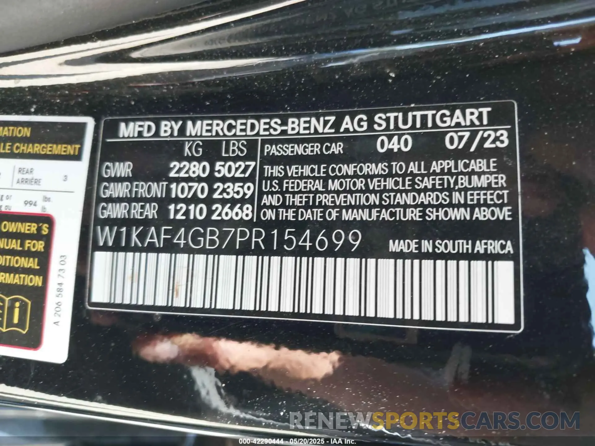 9 Photograph of a damaged car W1KAF4GB7PR154699 MERCEDES-BENZ C 300 2023