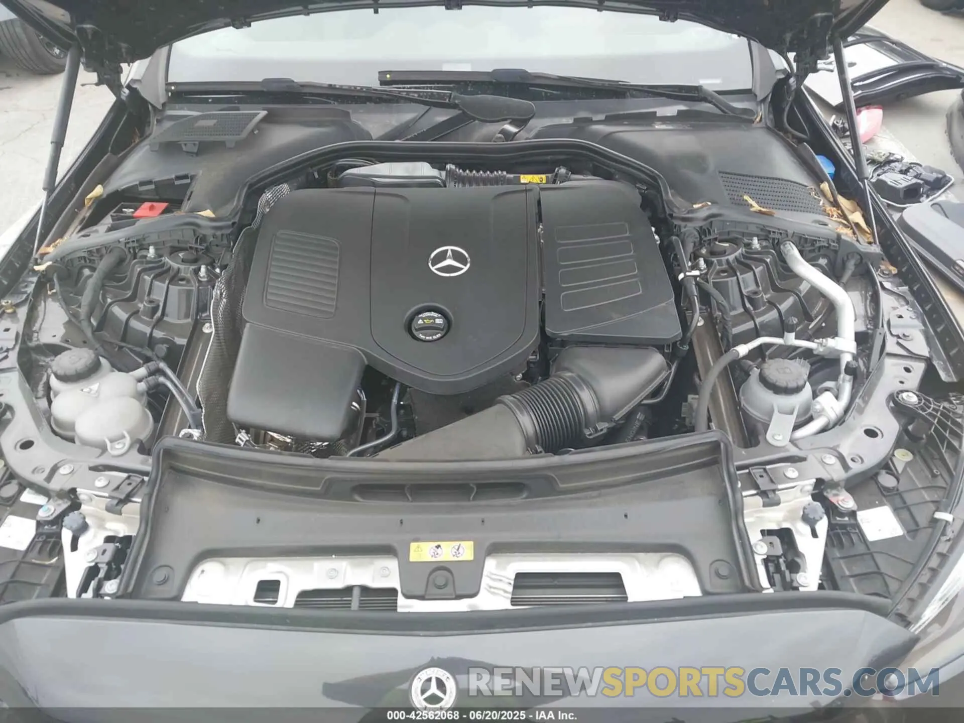 10 Photograph of a damaged car W1KAF4GB8PR144957 MERCEDES-BENZ C 300 2023
