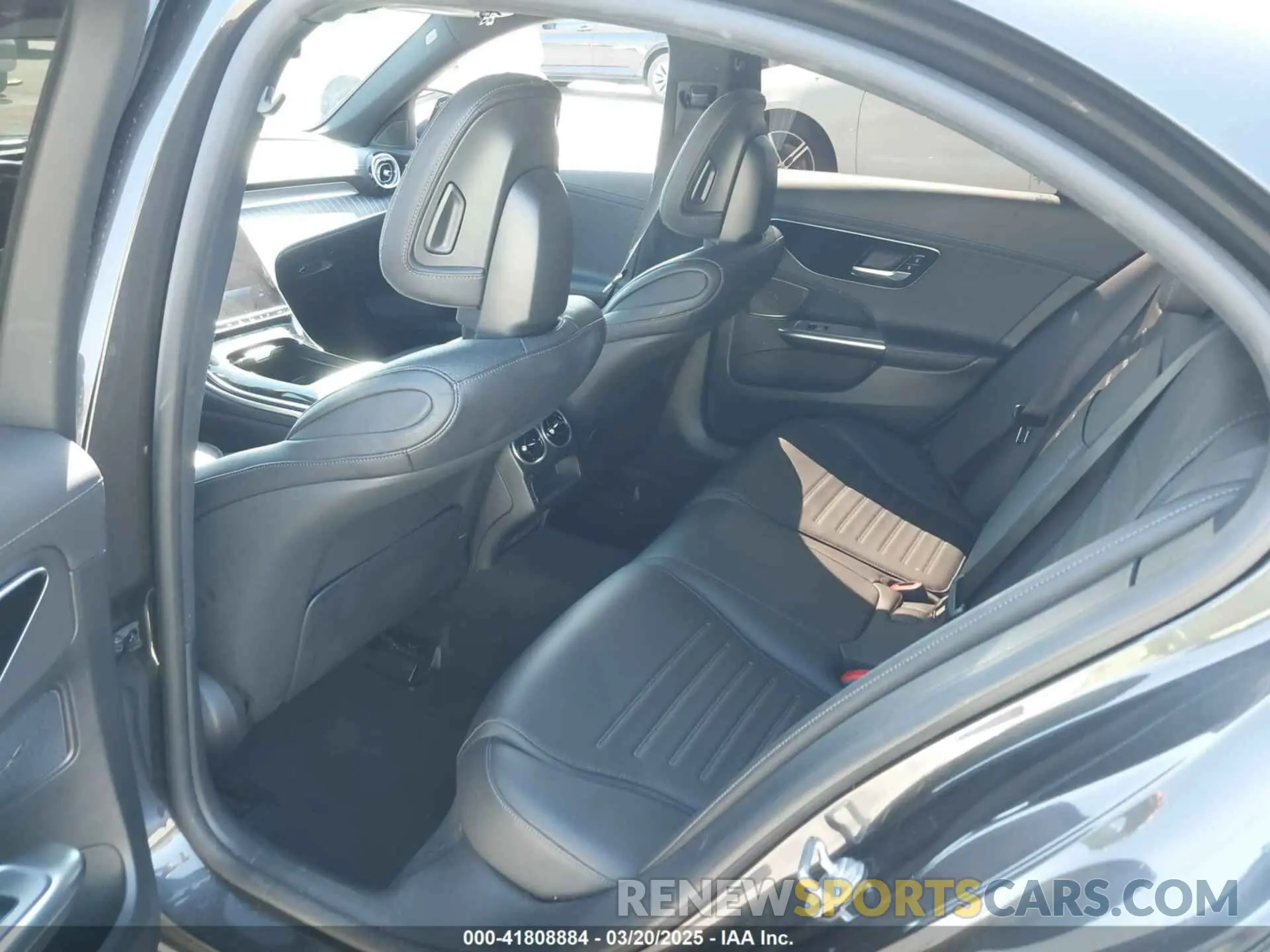 8 Photograph of a damaged car W1KAF4GB9PR108212 MERCEDES-BENZ C 300 2023