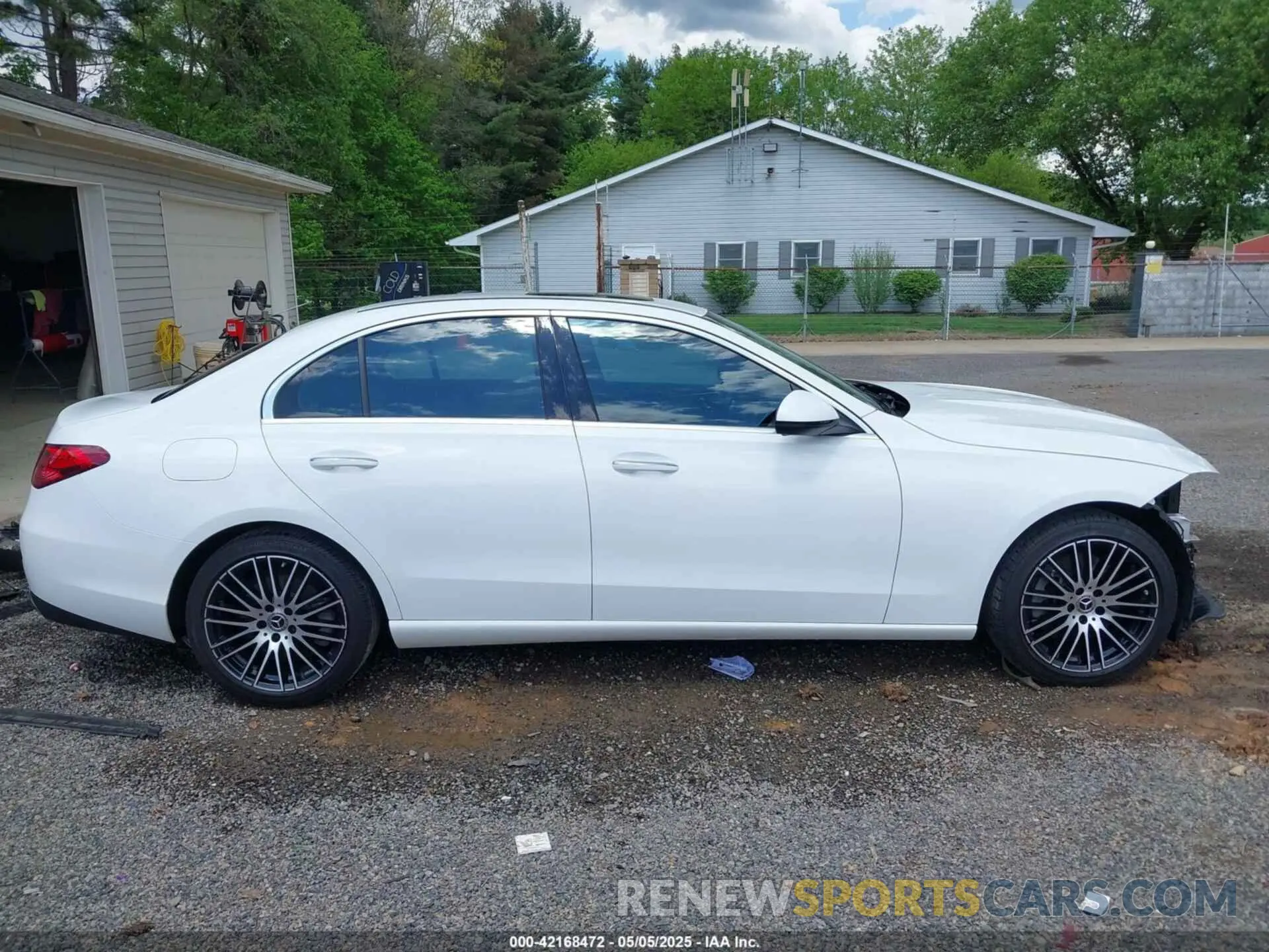 14 Photograph of a damaged car W1KAF4GBXPR094272 MERCEDES-BENZ C 300 2023