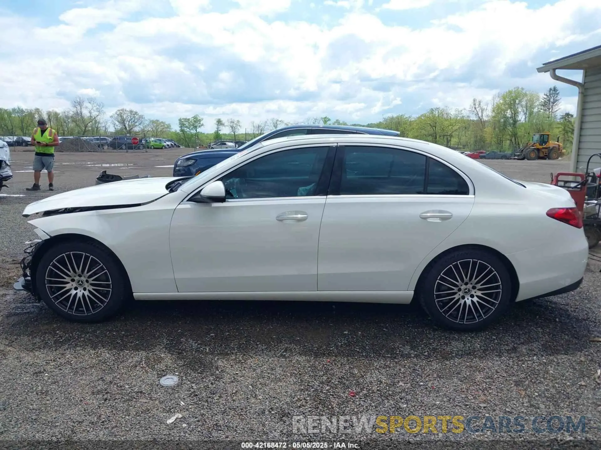 15 Photograph of a damaged car W1KAF4GBXPR094272 MERCEDES-BENZ C 300 2023