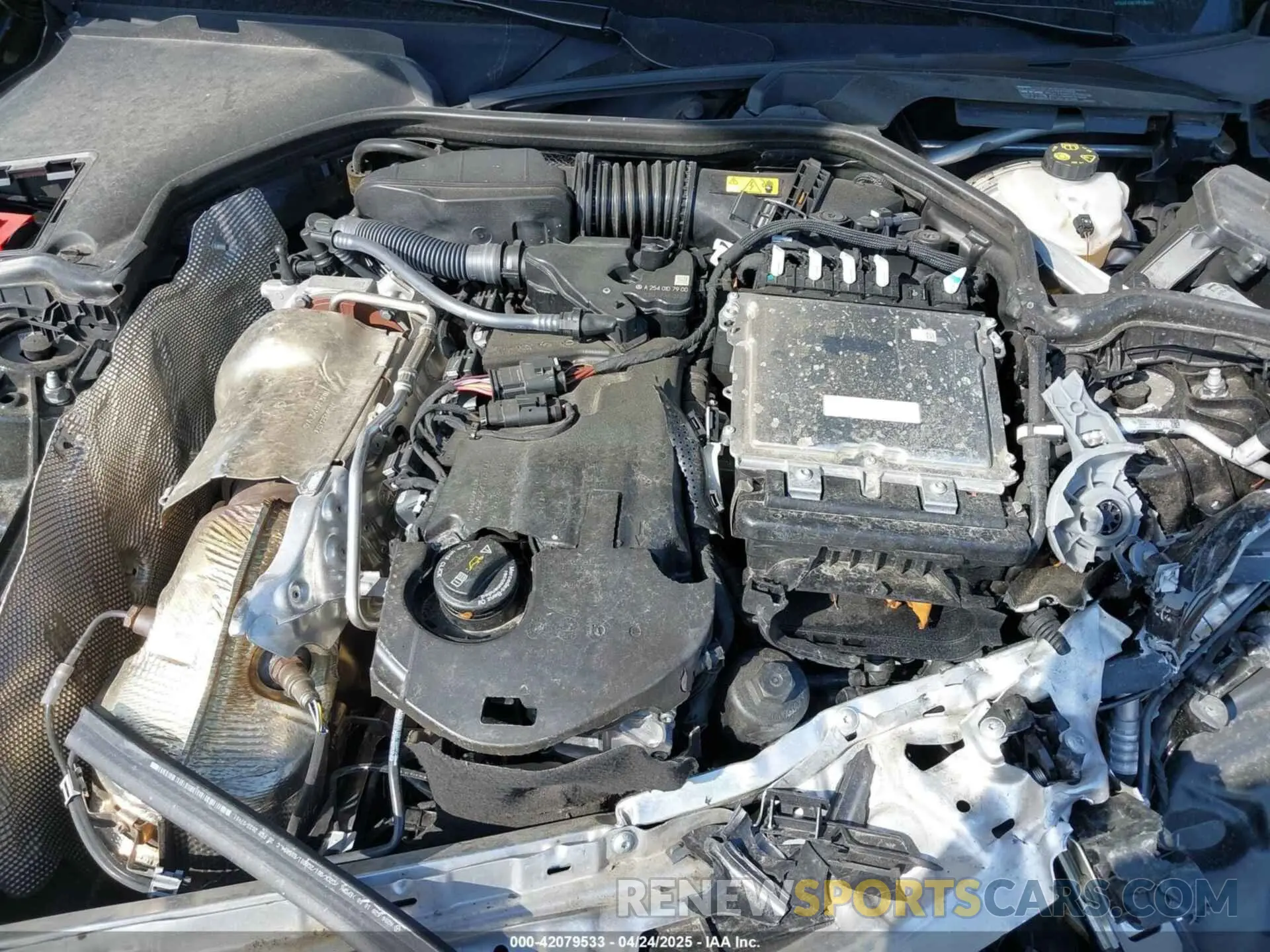10 Photograph of a damaged car W1KAF4HB1PR138996 MERCEDES-BENZ C 300 2023