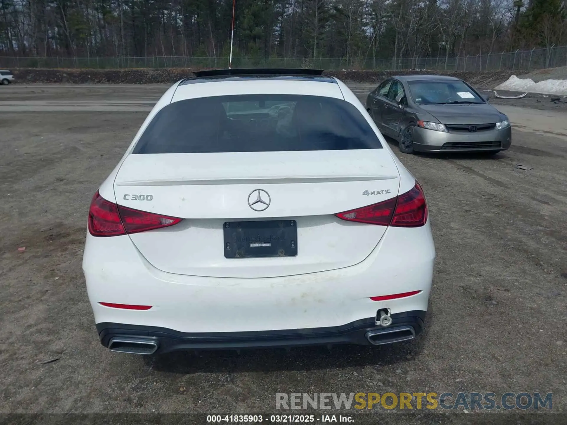 17 Photograph of a damaged car W1KAF4HB2PR082535 MERCEDES-BENZ C 300 2023