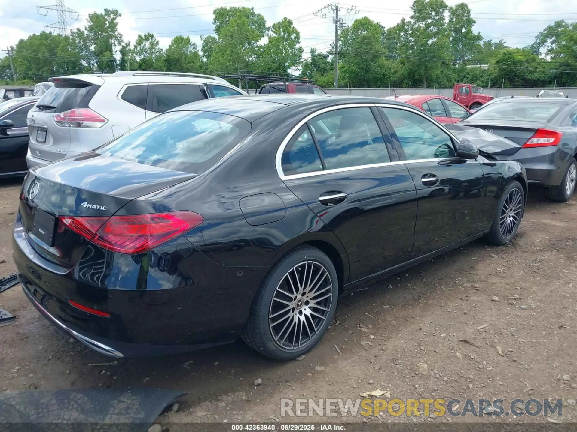 4 Photograph of a damaged car W1KAF4HB7PR120535 MERCEDES-BENZ C 300 2023