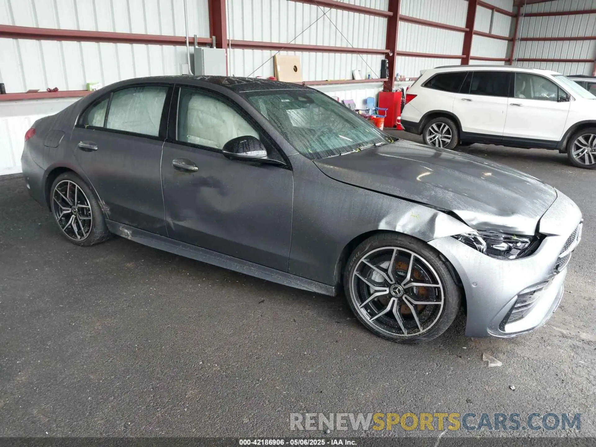 1 Photograph of a damaged car W1KAF4HB8PR150031 MERCEDES-BENZ C 300 2023