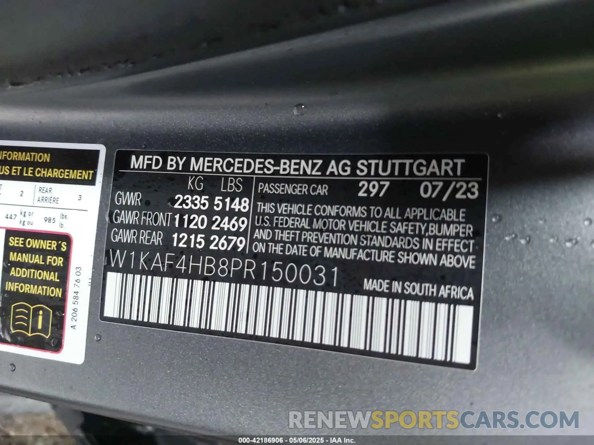 9 Photograph of a damaged car W1KAF4HB8PR150031 MERCEDES-BENZ C 300 2023