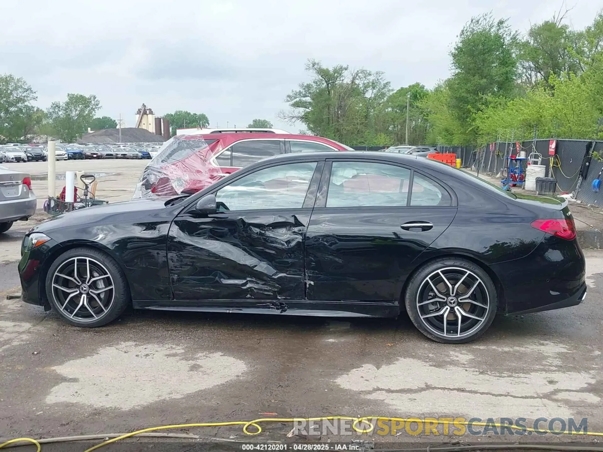 14 Photograph of a damaged car W1KAF4HBXPR102658 MERCEDES-BENZ C 300 2023
