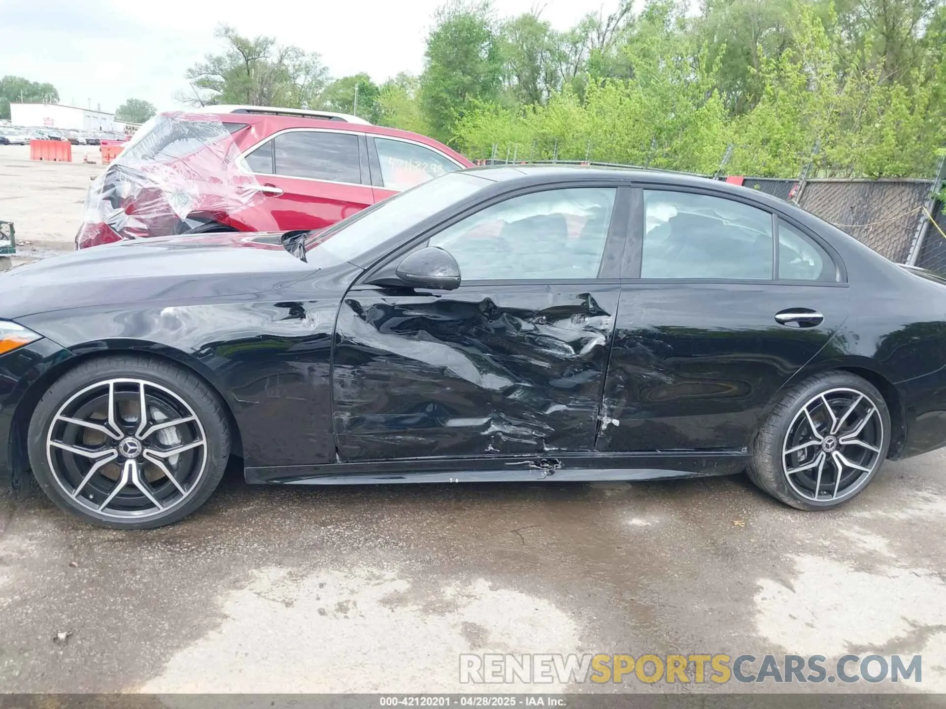 6 Photograph of a damaged car W1KAF4HBXPR102658 MERCEDES-BENZ C 300 2023