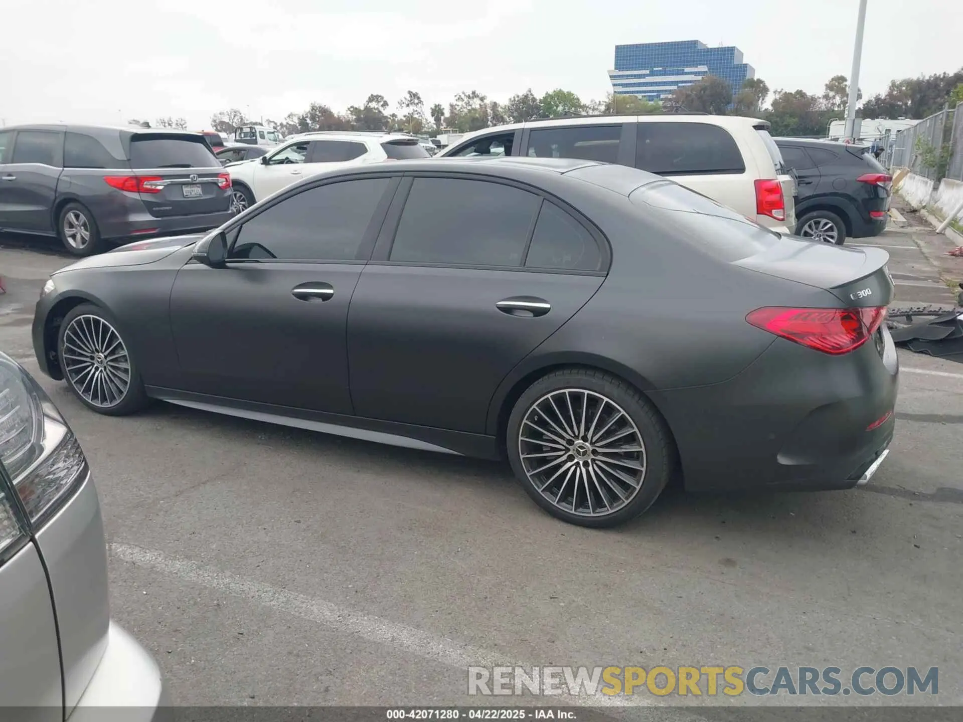 14 Photograph of a damaged car W1KAF4GB0RR228984 MERCEDES-BENZ C 300 2024