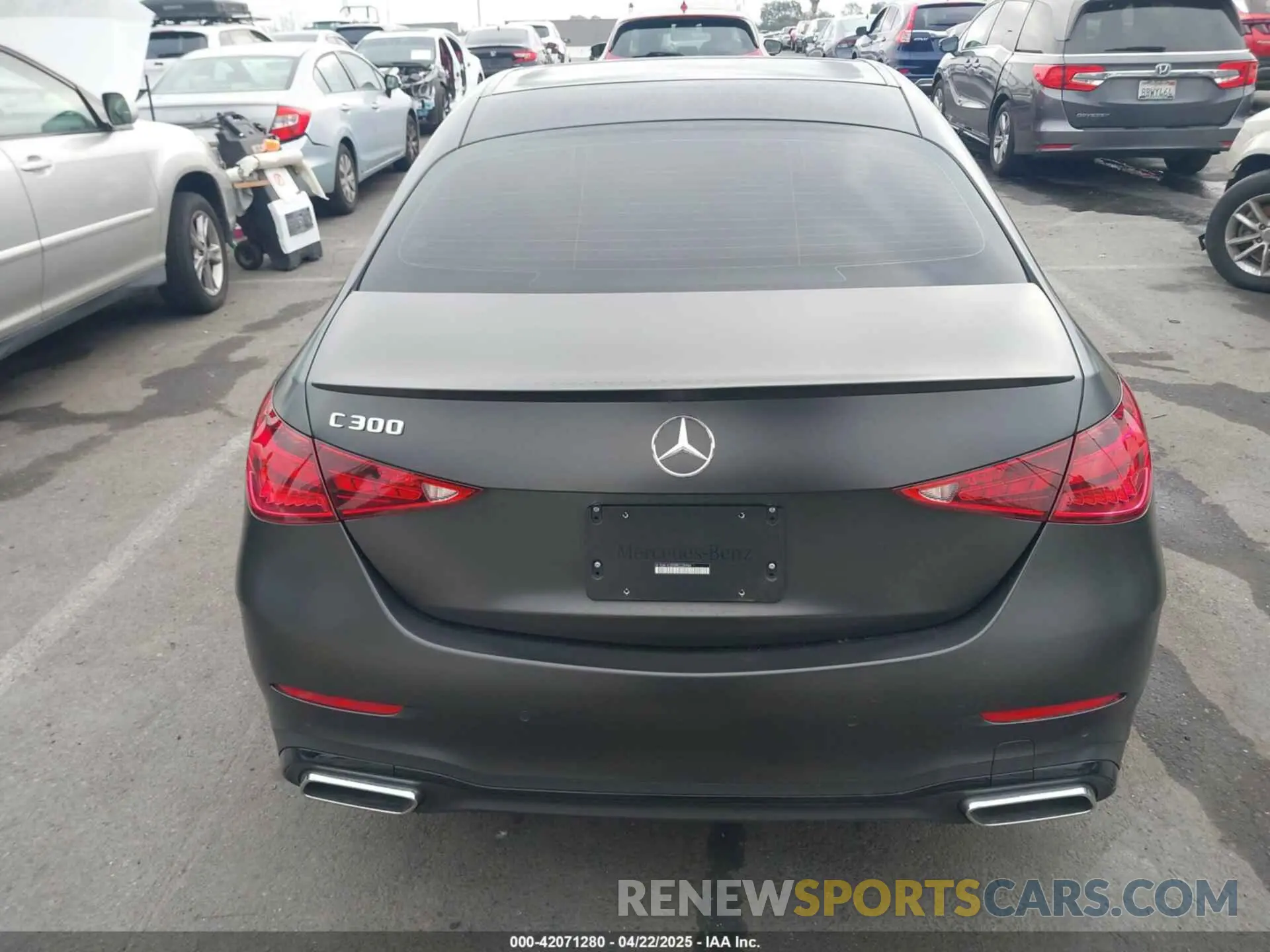 16 Photograph of a damaged car W1KAF4GB0RR228984 MERCEDES-BENZ C 300 2024