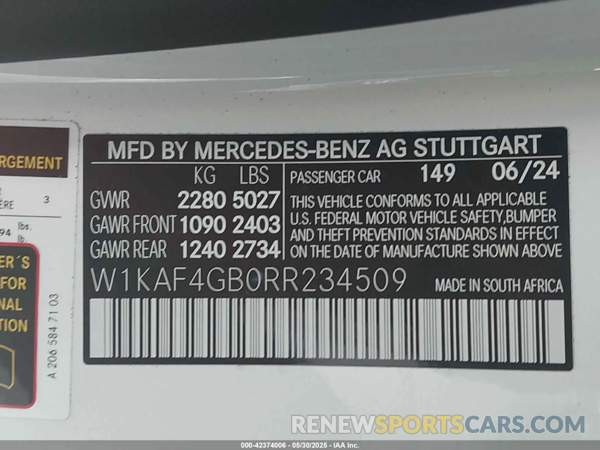 9 Photograph of a damaged car W1KAF4GB0RR234509 MERCEDES-BENZ C 300 2024