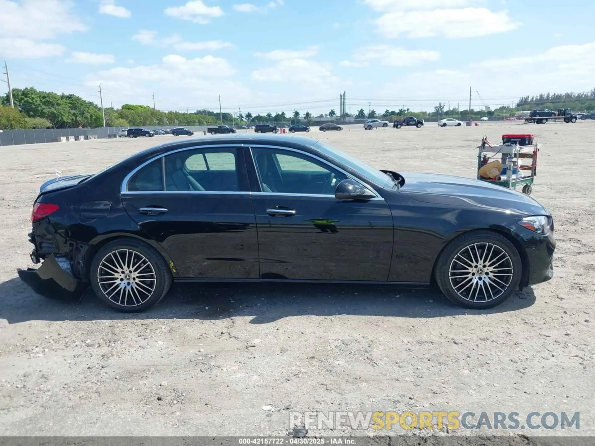 14 Photograph of a damaged car W1KAF4GB1RR211353 MERCEDES-BENZ C 300 2024