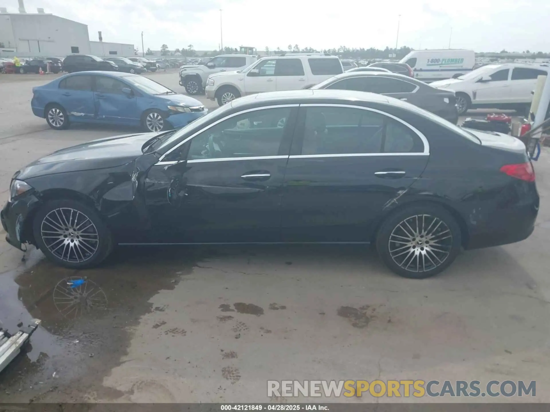 14 Photograph of a damaged car W1KAF4GB3RR235704 MERCEDES-BENZ C 300 2024