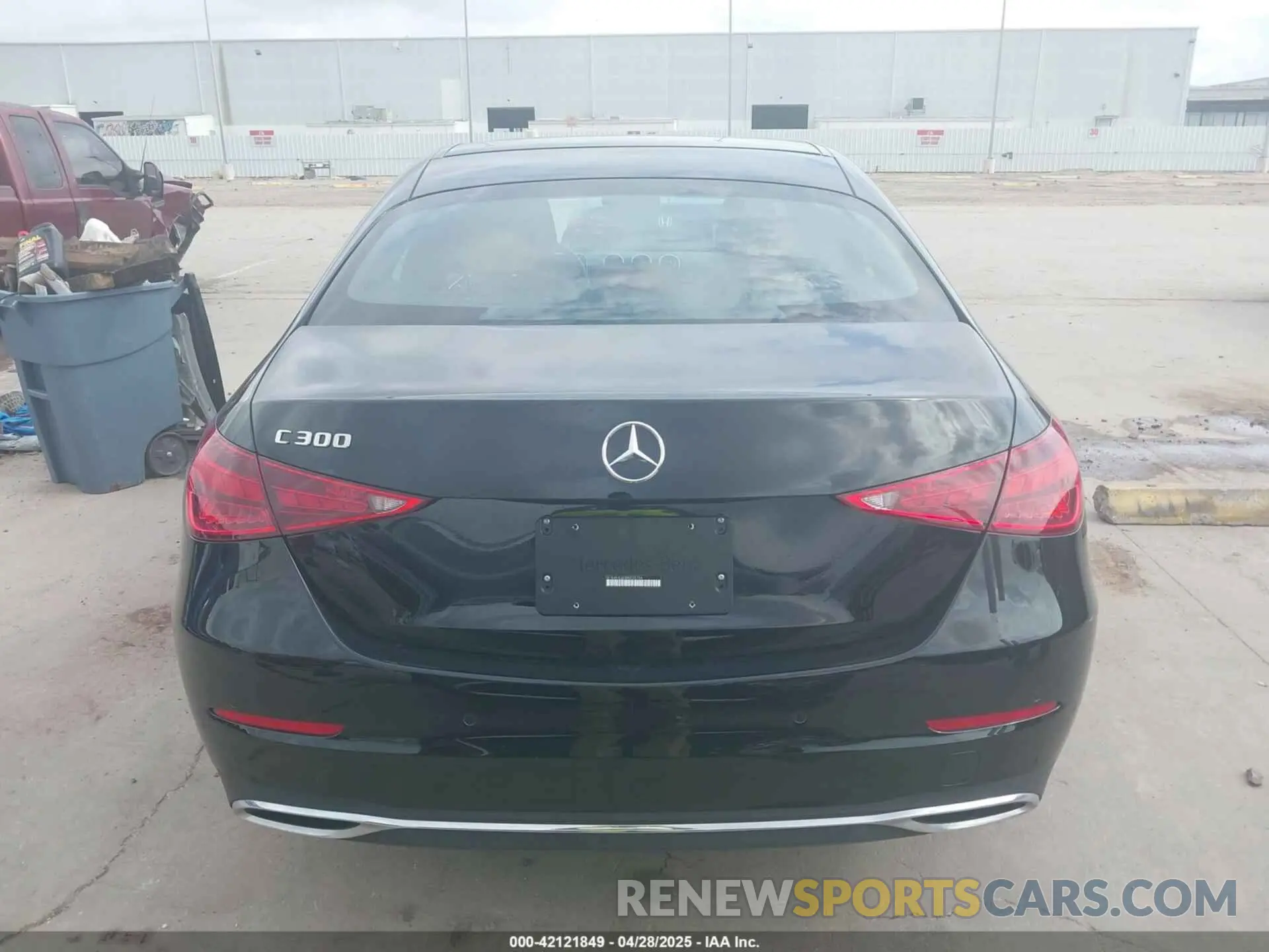 16 Photograph of a damaged car W1KAF4GB3RR235704 MERCEDES-BENZ C 300 2024