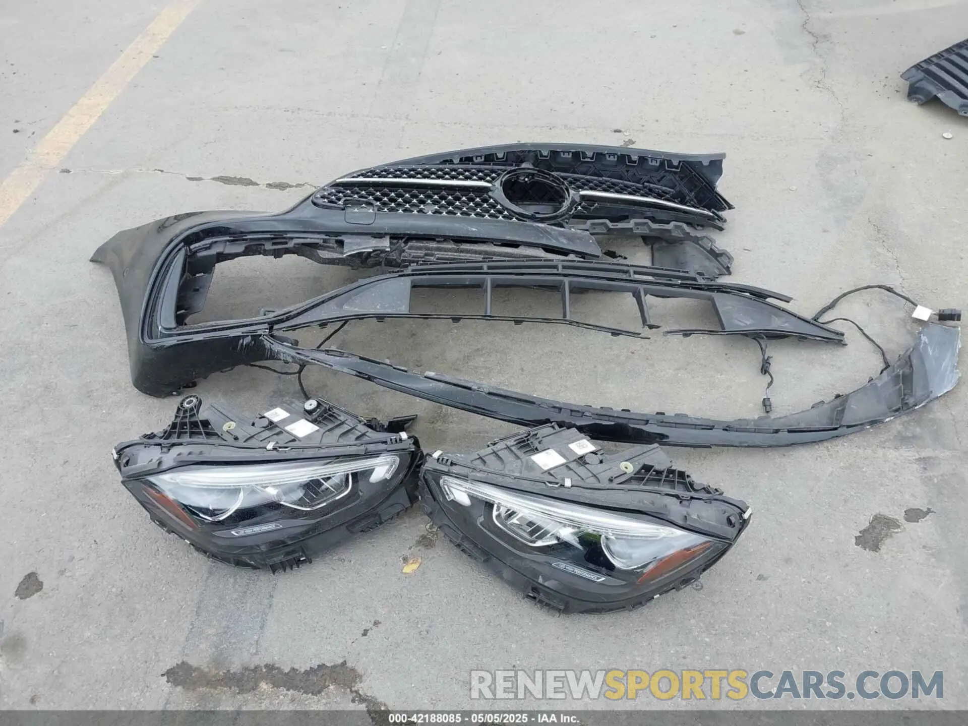 12 Photograph of a damaged car W1KAF4GB4RR209922 MERCEDES-BENZ C 300 2024