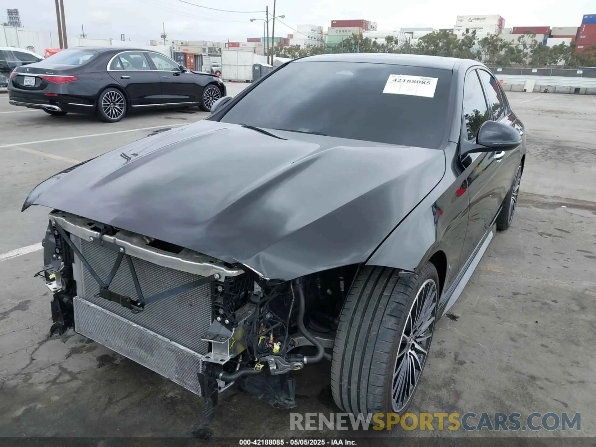 6 Photograph of a damaged car W1KAF4GB4RR209922 MERCEDES-BENZ C 300 2024