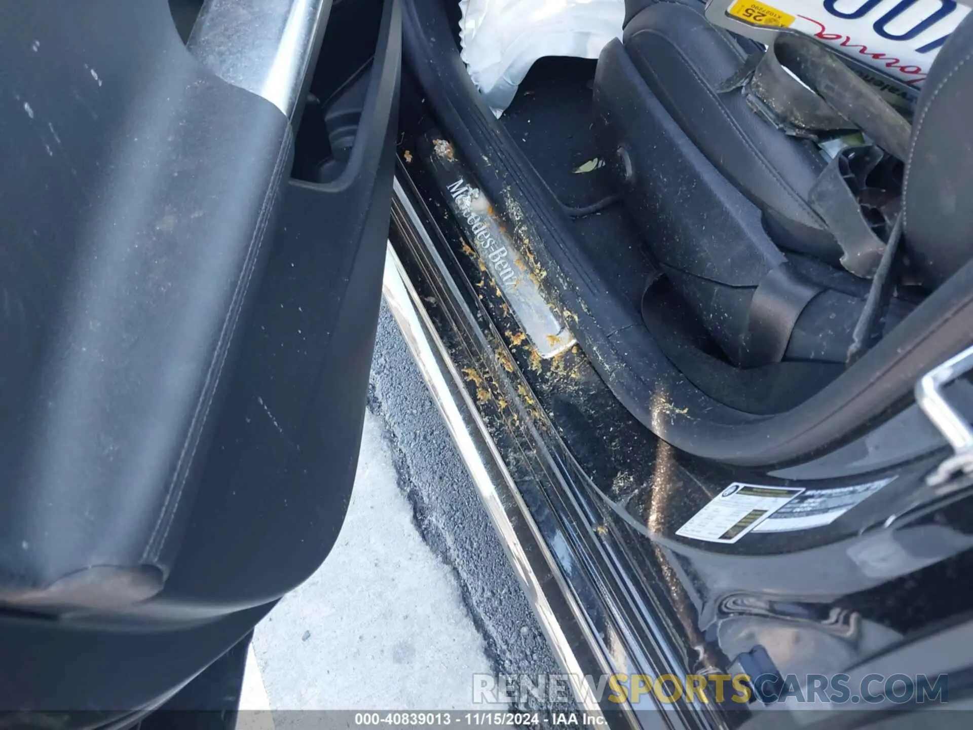13 Photograph of a damaged car W1KAF4GB4RR215932 MERCEDES-BENZ C 300 2024