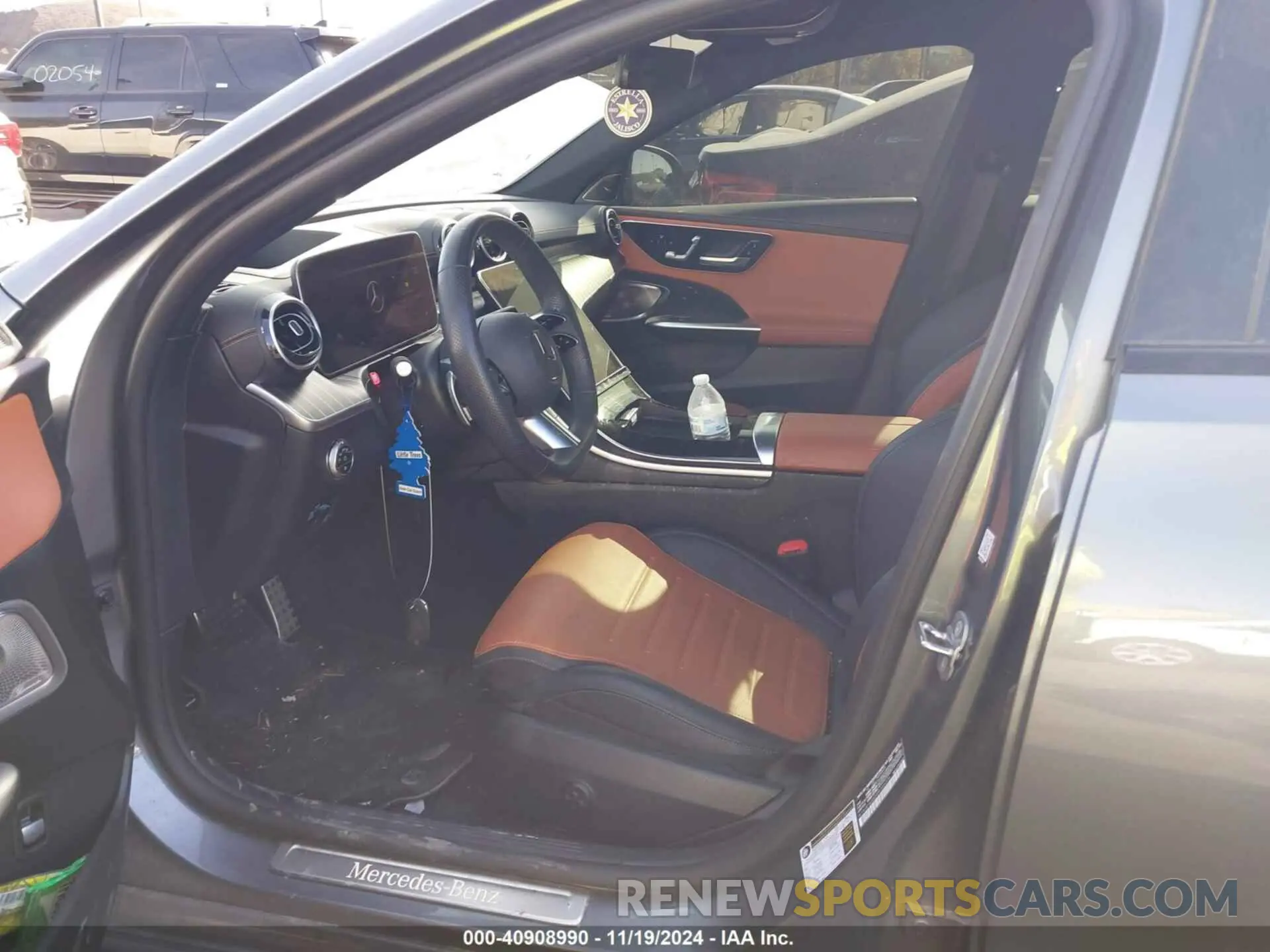 5 Photograph of a damaged car W1KAF4GB5RR166076 MERCEDES-BENZ C 300 2024