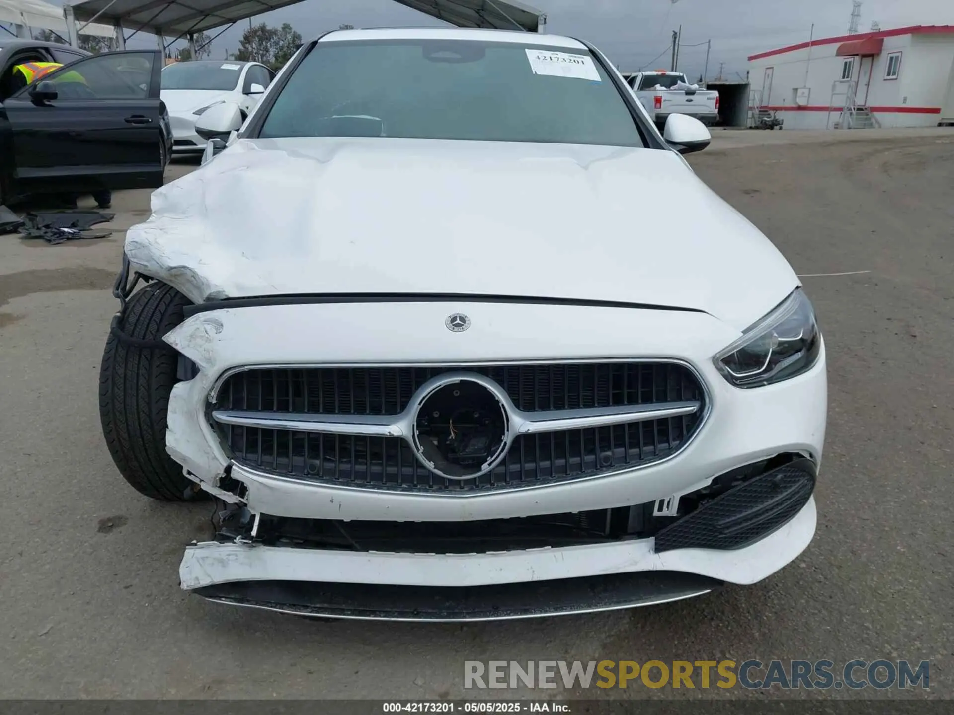 12 Photograph of a damaged car W1KAF4GB7RR192839 MERCEDES-BENZ C 300 2024
