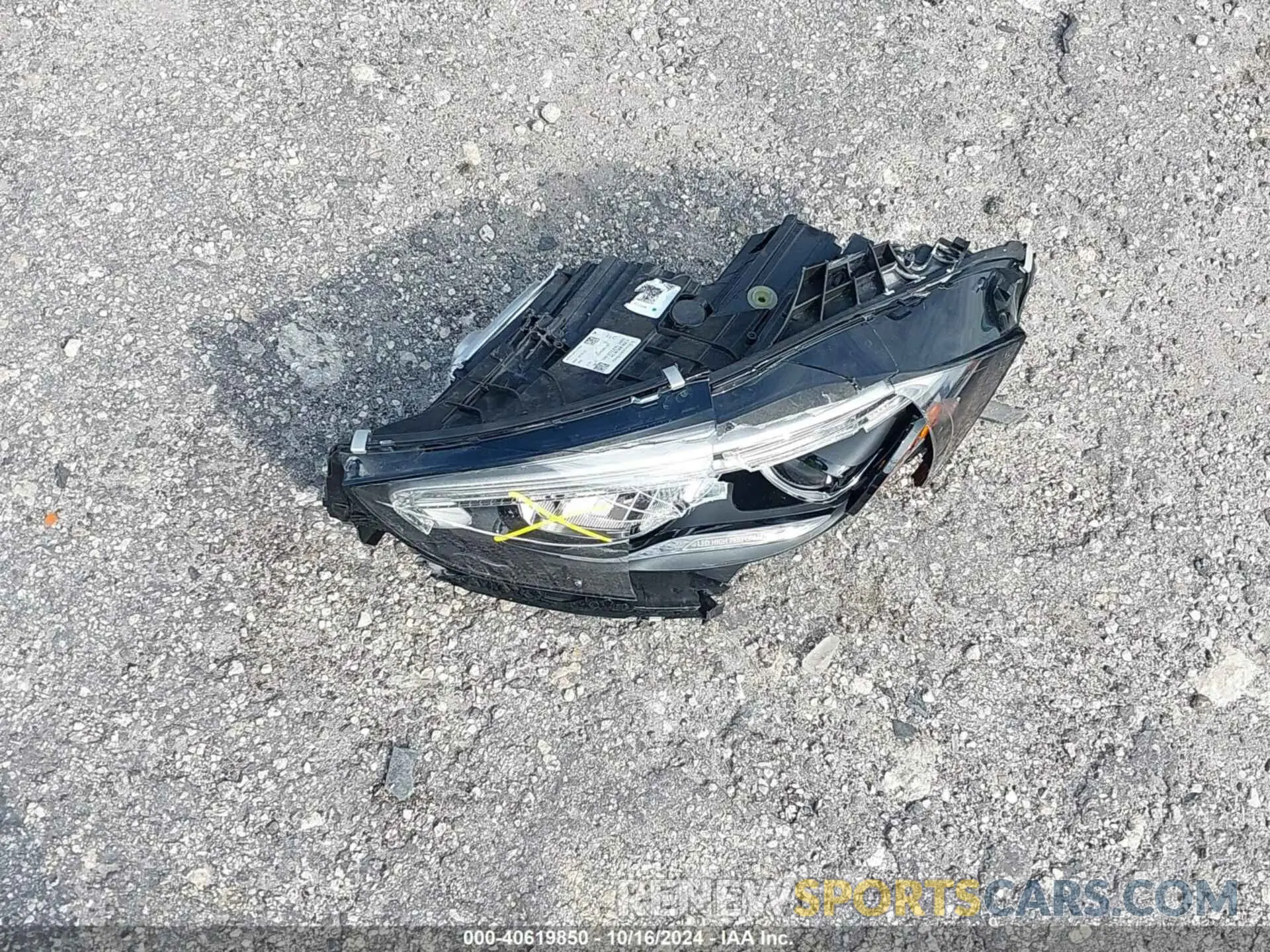 12 Photograph of a damaged car W1KAF4GB9RR162340 MERCEDES-BENZ C 300 2024