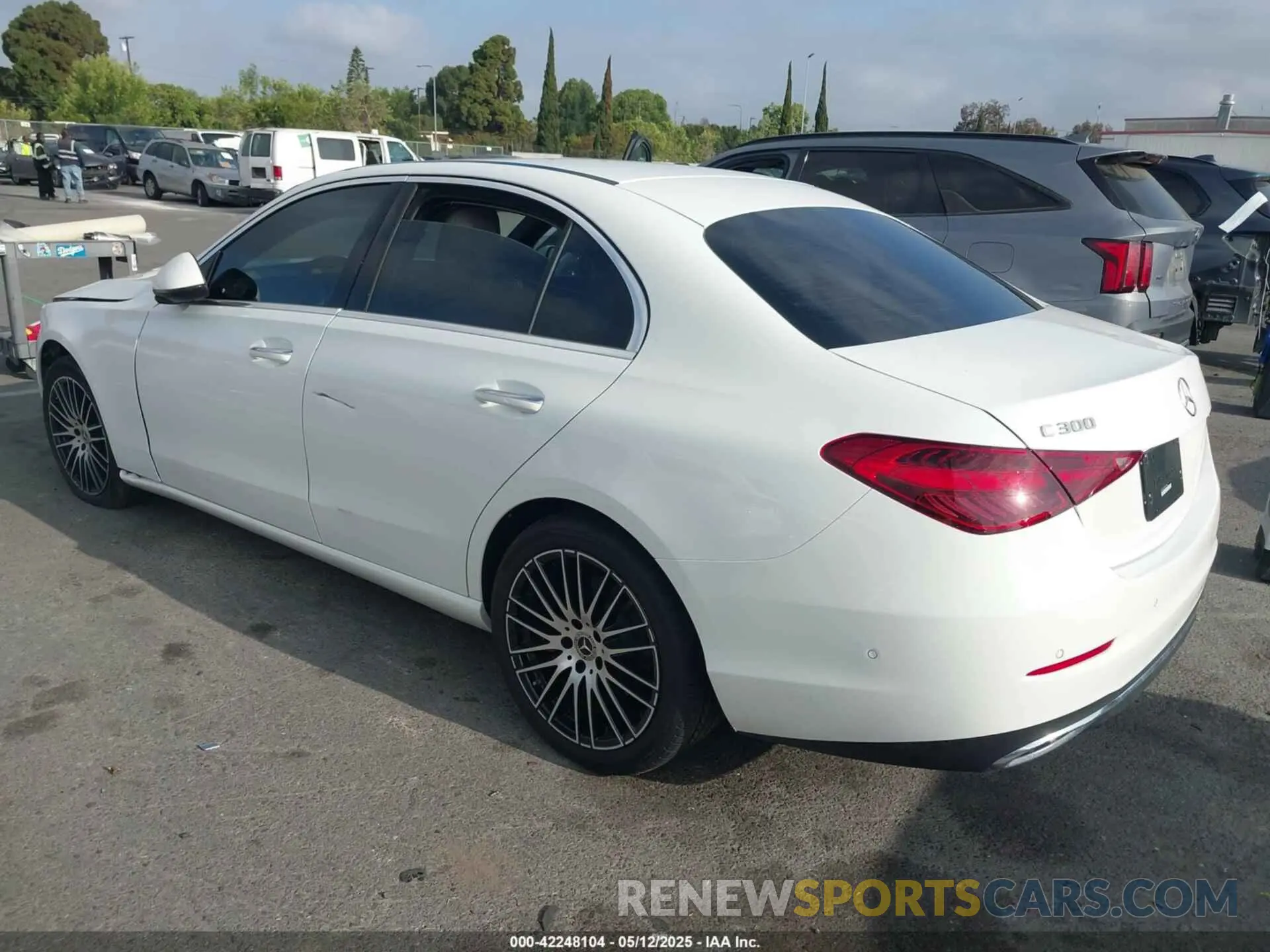 3 Photograph of a damaged car W1KAF4GB9RR237814 MERCEDES-BENZ C 300 2024