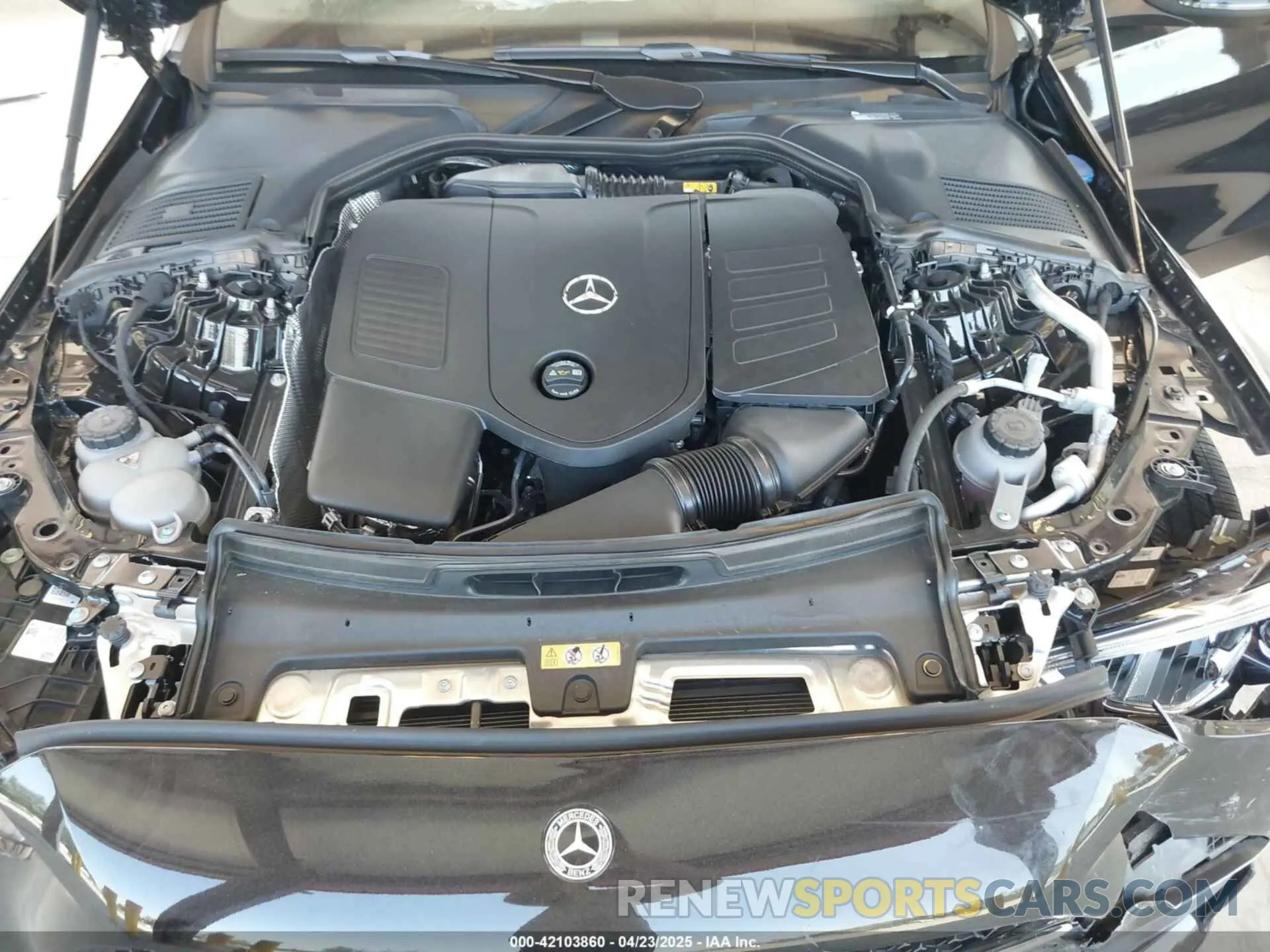10 Photograph of a damaged car W1KAF4HB0RR160815 MERCEDES-BENZ C 300 2024