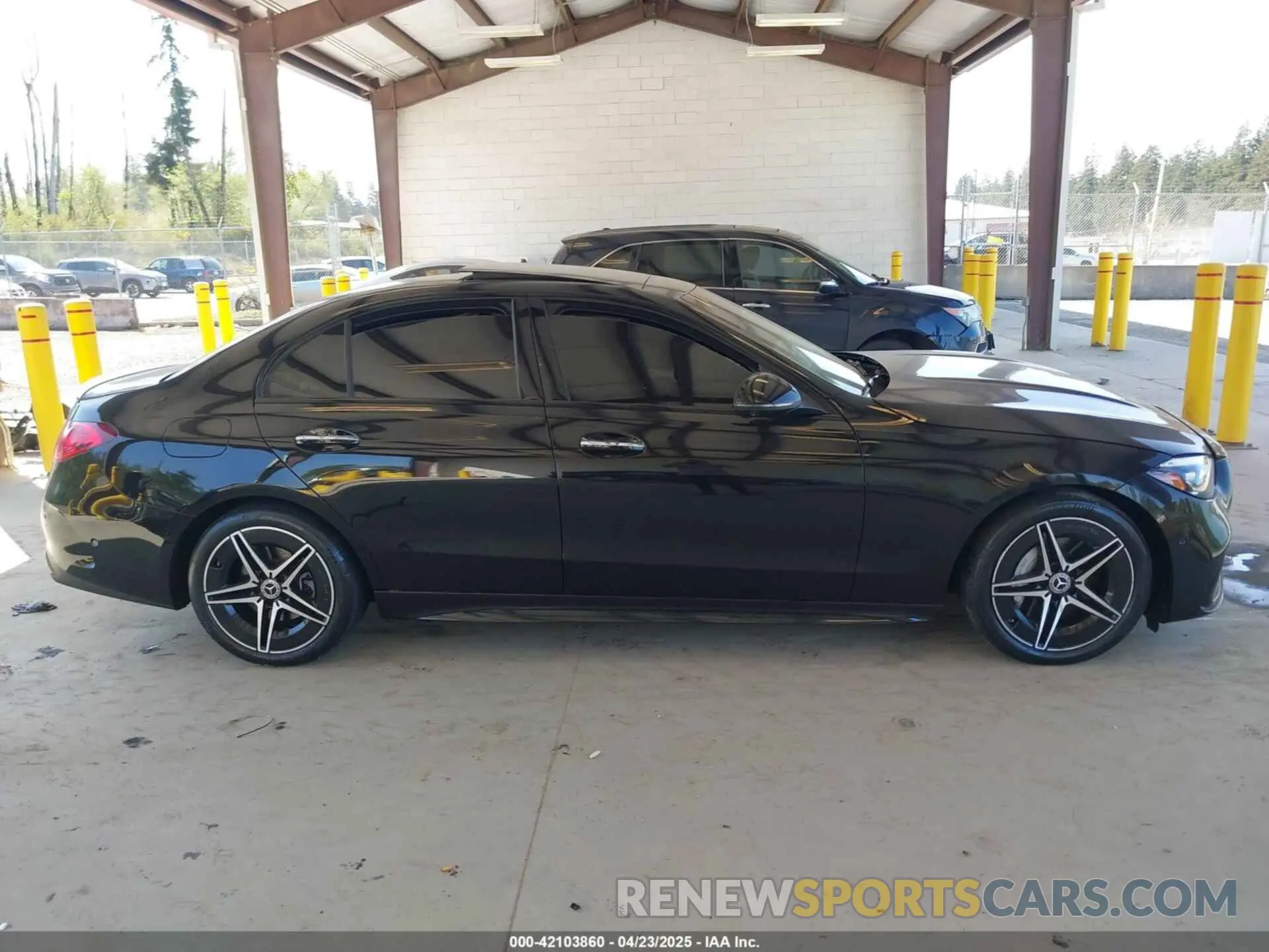 12 Photograph of a damaged car W1KAF4HB0RR160815 MERCEDES-BENZ C 300 2024