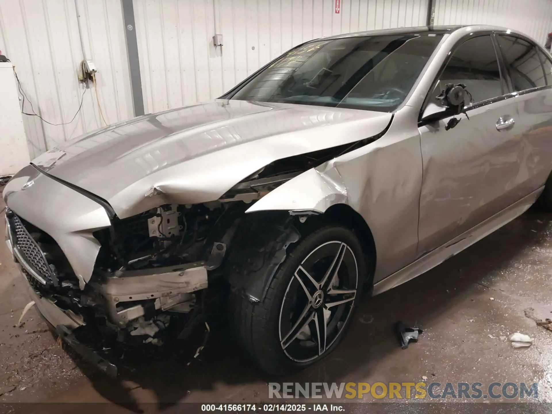 6 Photograph of a damaged car W1KAF4HB4RR160784 MERCEDES-BENZ C 300 2024