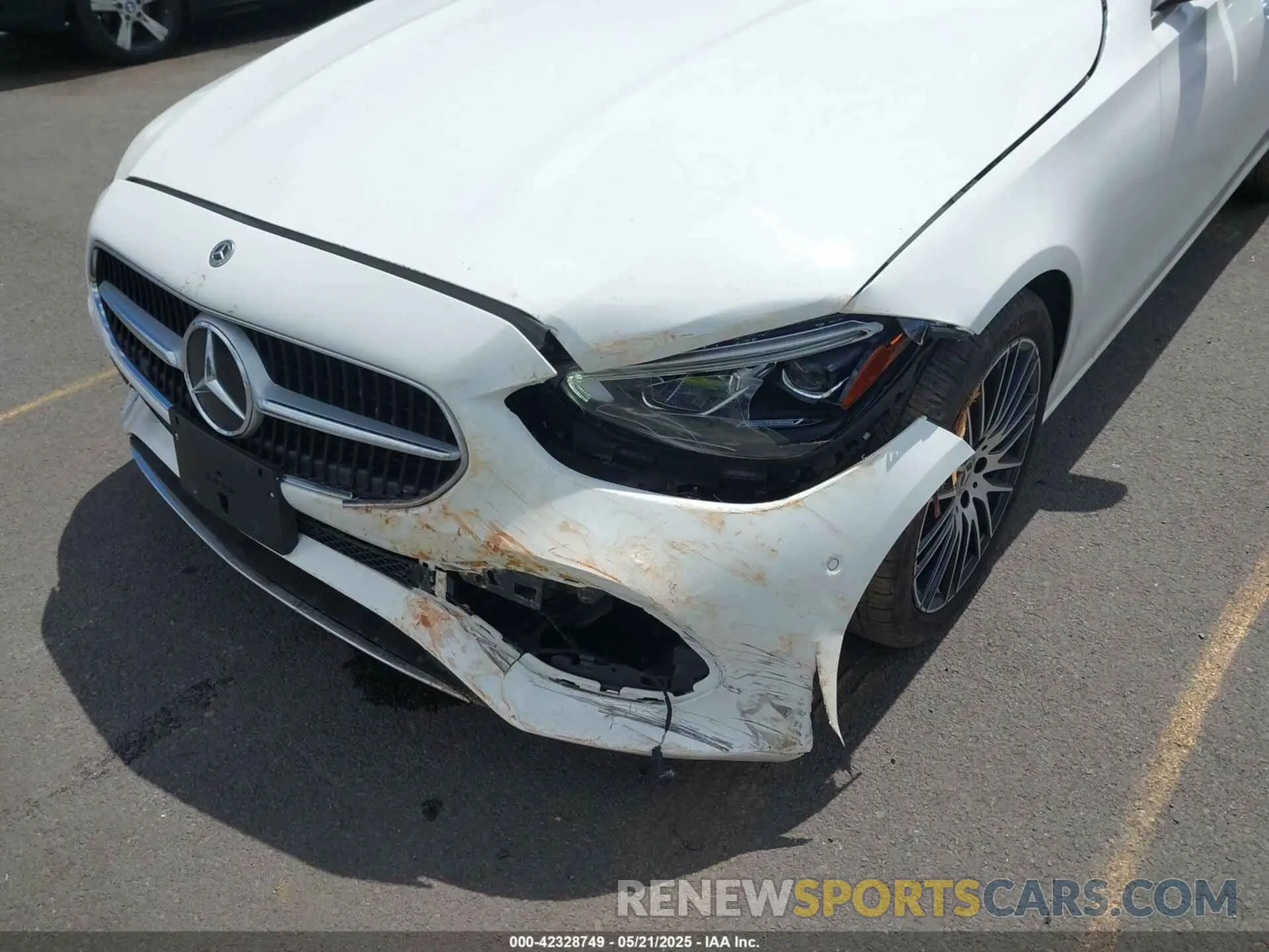 6 Photograph of a damaged car W1KAF4HB7RR197893 MERCEDES-BENZ C 300 2024