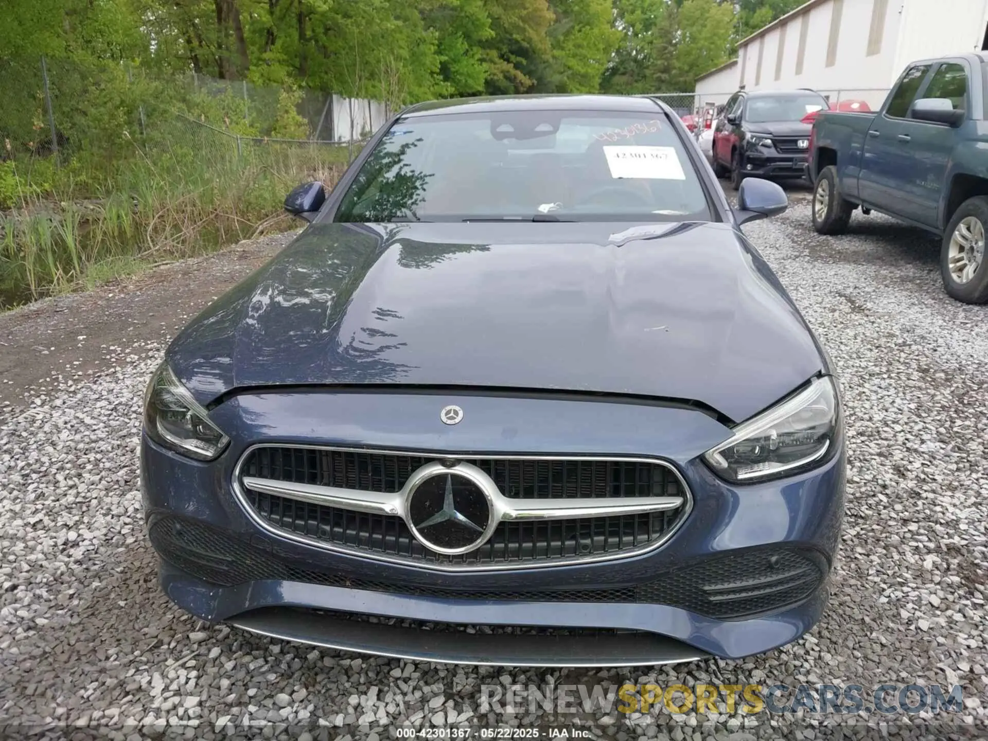 12 Photograph of a damaged car W1KAF4HB7RR224770 MERCEDES-BENZ C 300 2024