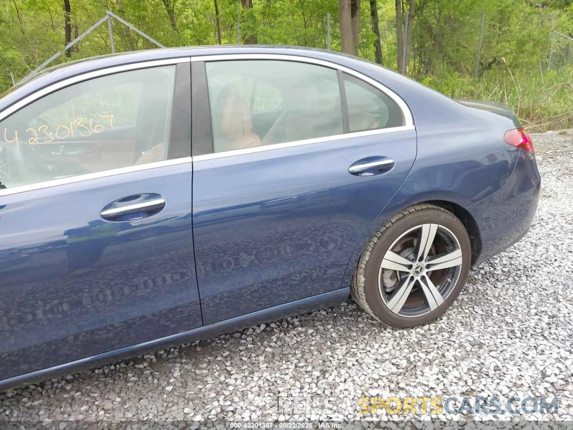 6 Photograph of a damaged car W1KAF4HB7RR224770 MERCEDES-BENZ C 300 2024