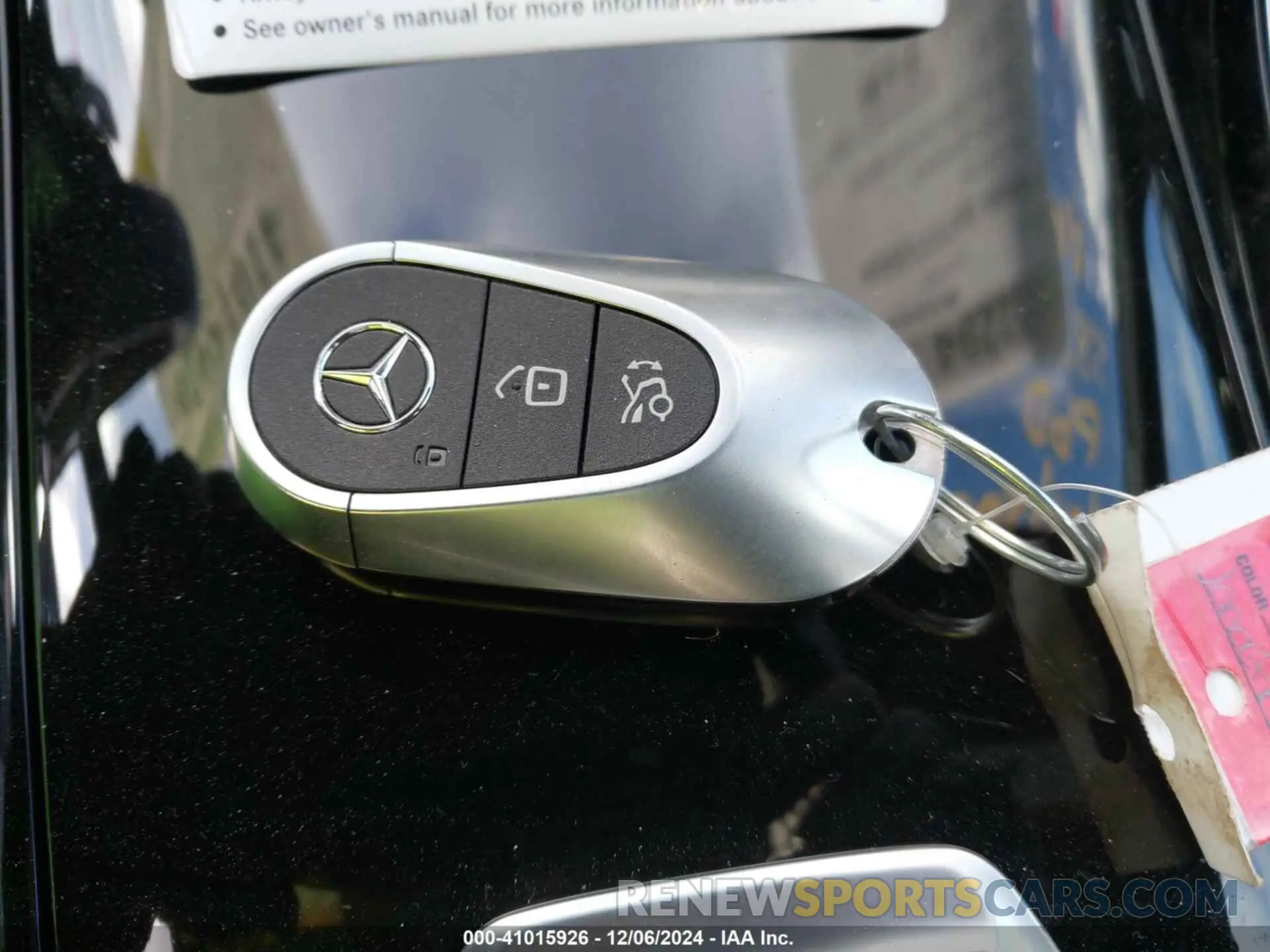 11 Photograph of a damaged car W1KAF4HB8RR172839 MERCEDES-BENZ C 300 2024