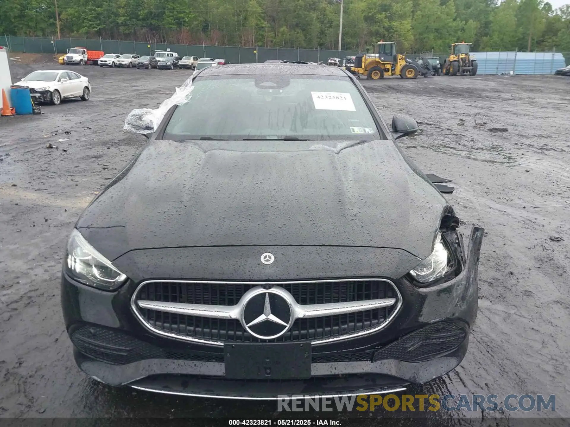 12 Photograph of a damaged car W1KAF4HBXRR224889 MERCEDES-BENZ C 300 2024