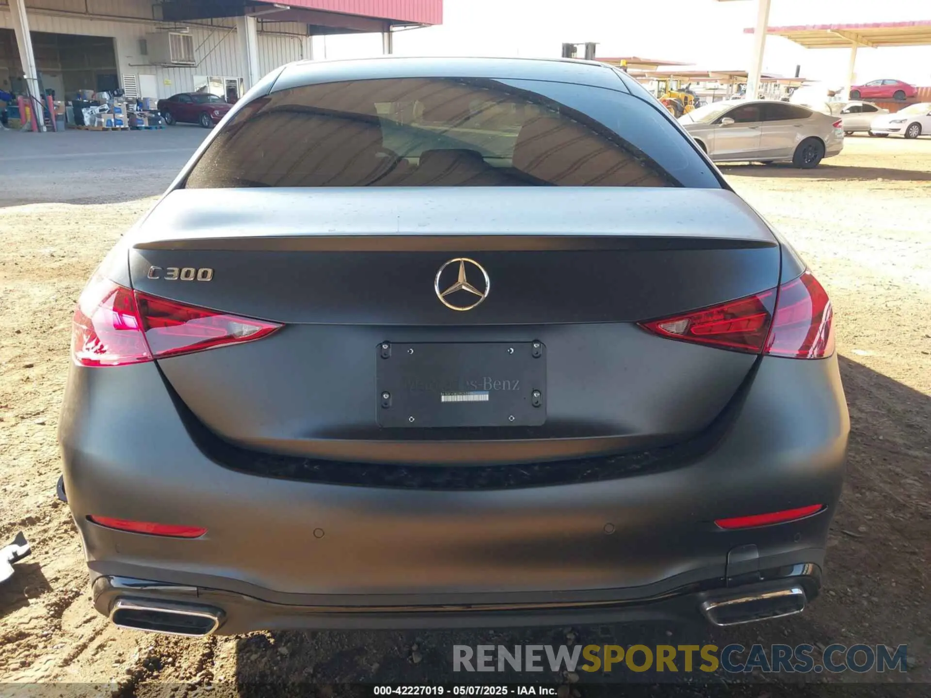 16 Photograph of a damaged car W1KAF4GB2SR252600 MERCEDES-BENZ C 300 2025