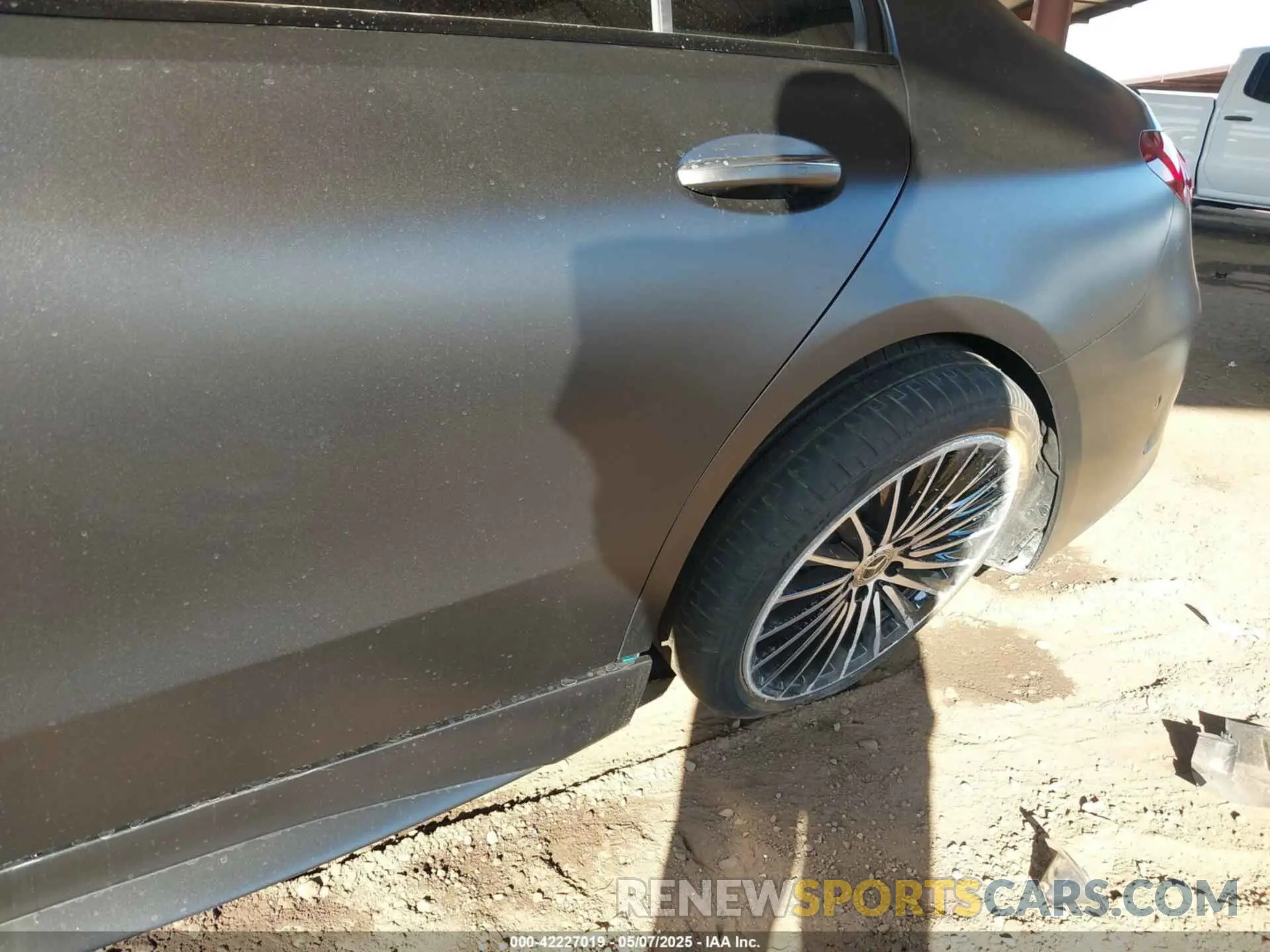 6 Photograph of a damaged car W1KAF4GB2SR252600 MERCEDES-BENZ C 300 2025