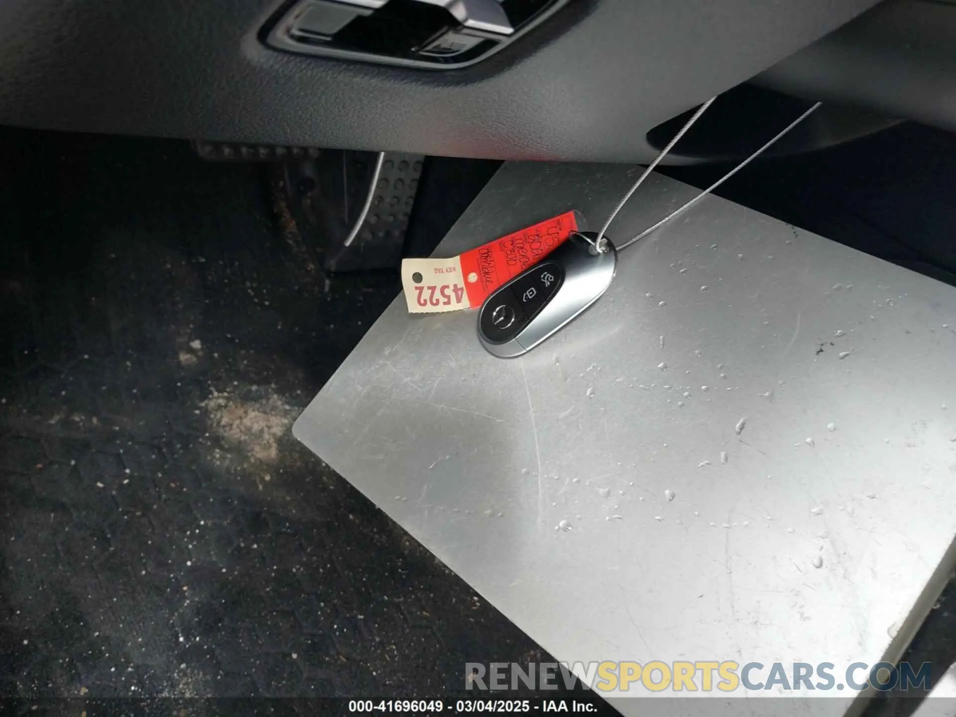 11 Photograph of a damaged car W1KAF4GB5SR239713 MERCEDES-BENZ C 300 2025