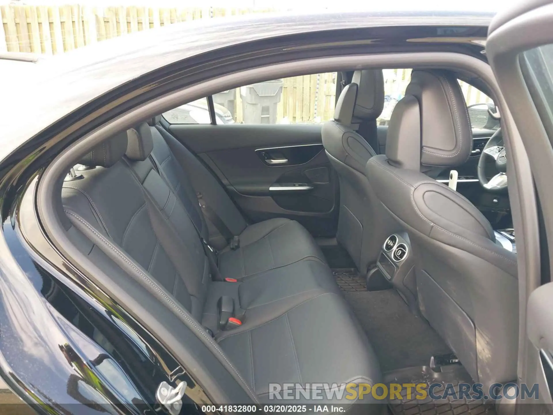 8 Photograph of a damaged car W1KAF4HB7SR253109 MERCEDES-BENZ C 300 2025