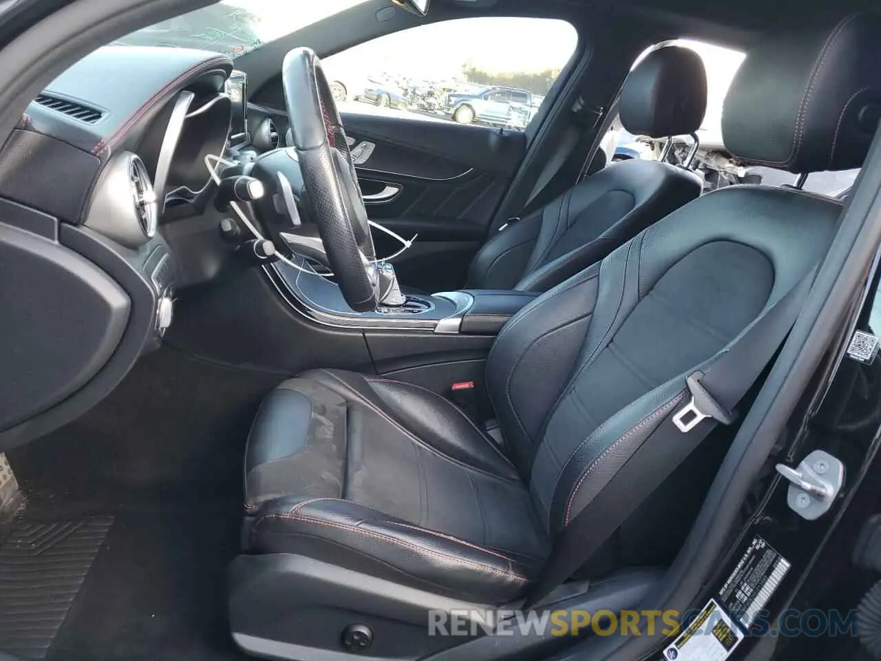 7 Photograph of a damaged car 55SWF6EB2HU213985 MERCEDES-BENZ C-CLASS 2017