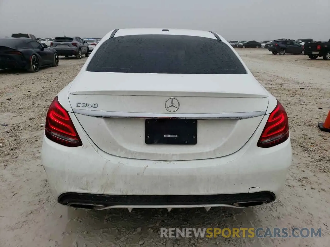 6 Photograph of a damaged car 55SWF4JB4JU273363 MERCEDES-BENZ C-CLASS 2018