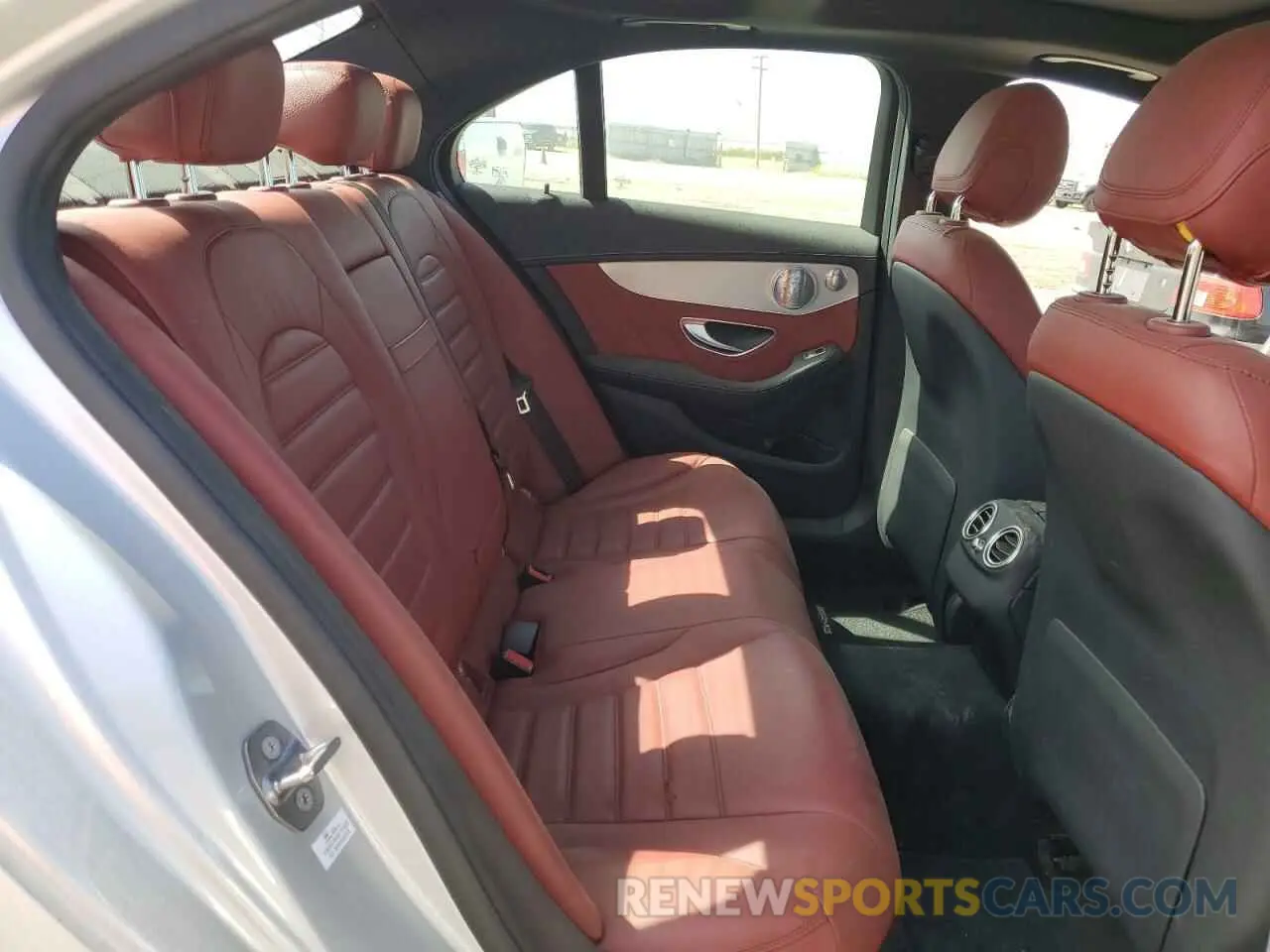 10 Photograph of a damaged car 55SWF6EB6KU285618 MERCEDES-BENZ C-CLASS 2019