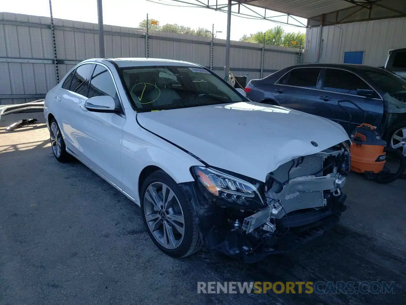 1 Photograph of a damaged car 55SWF8DB0KU303480 MERCEDES-BENZ C CLASS 2019