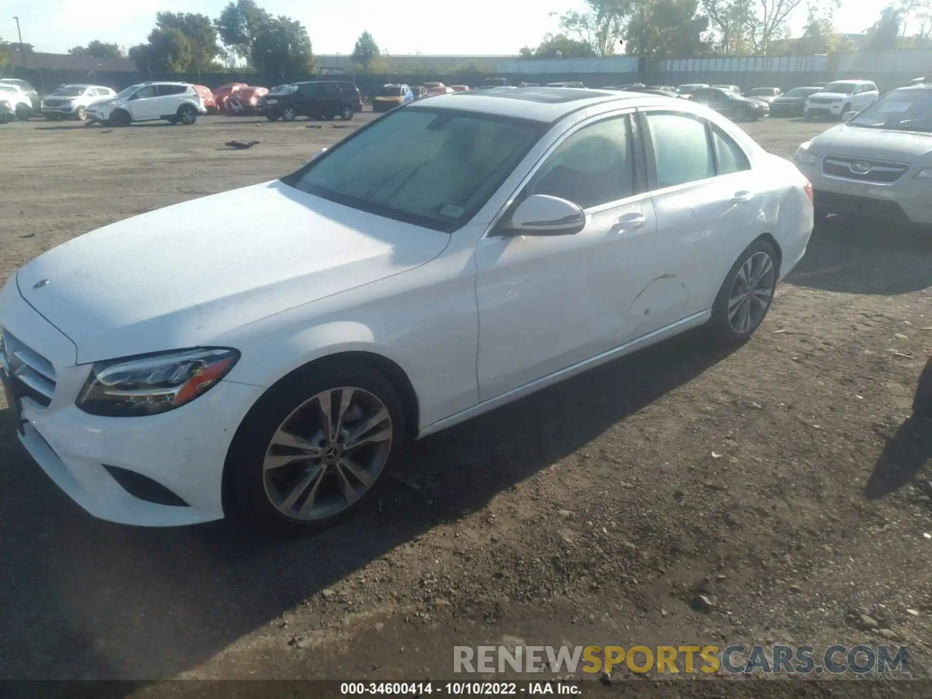 2 Photograph of a damaged car 55SWF8DB1KU289797 MERCEDES-BENZ C-CLASS 2019