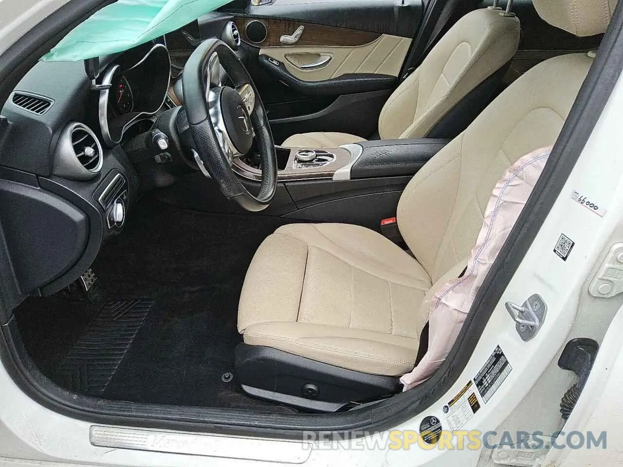 7 Photograph of a damaged car 55SWF8DB1KU292540 MERCEDES-BENZ C-CLASS 2019