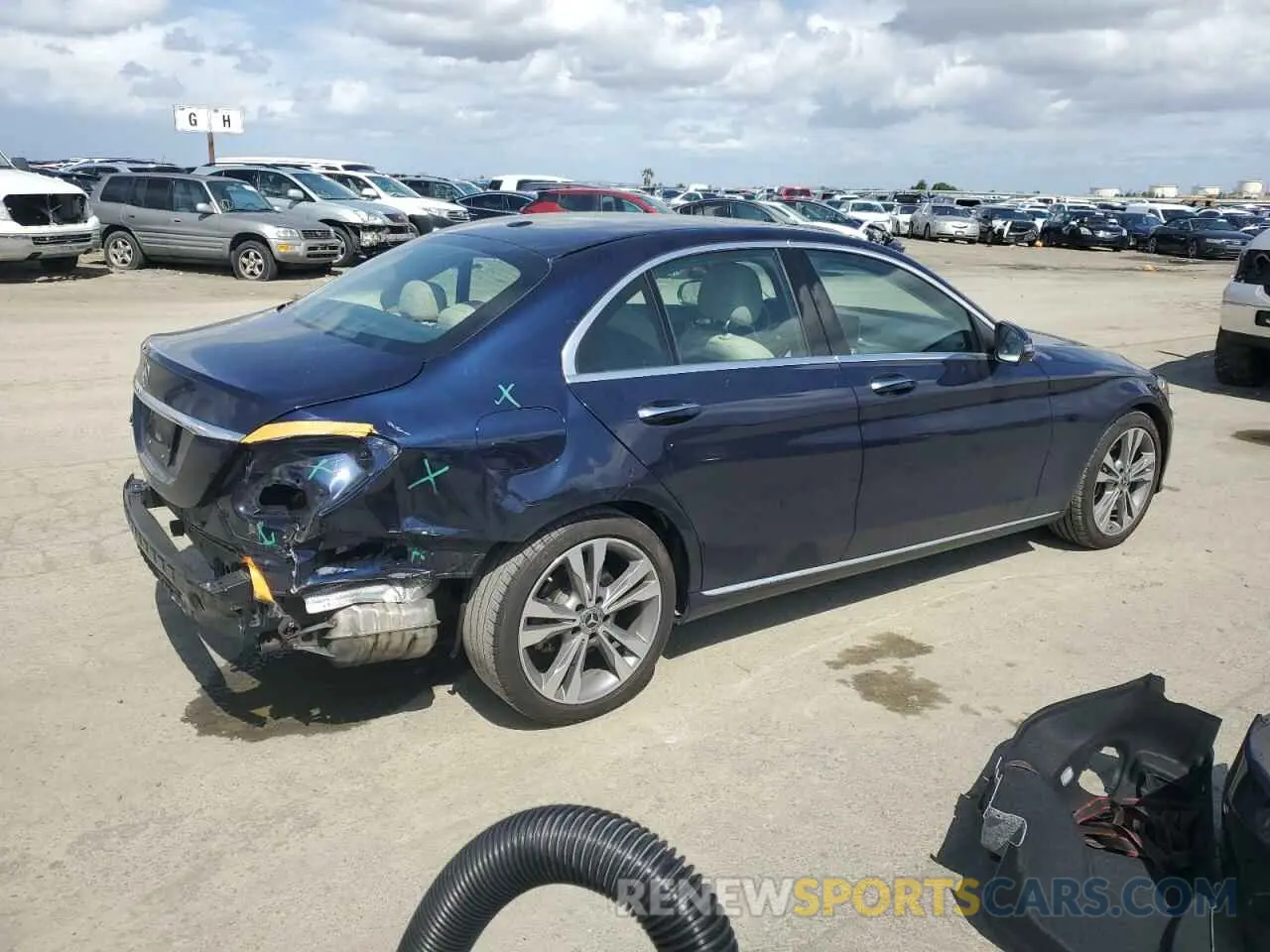 3 Photograph of a damaged car 55SWF8DB2KU297892 MERCEDES-BENZ C-CLASS 2019