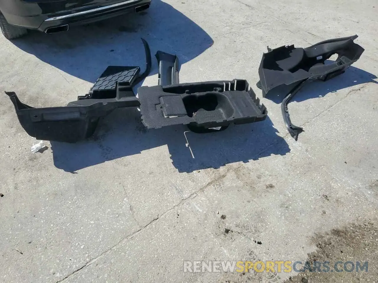 12 Photograph of a damaged car 55SWF8DB2KU308888 MERCEDES-BENZ C-CLASS 2019