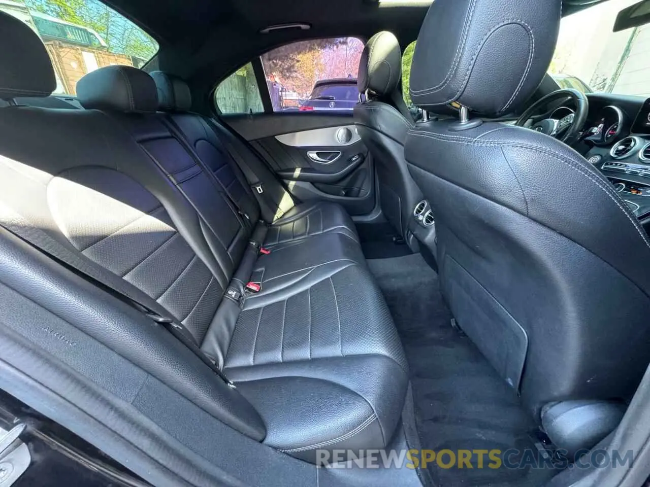 6 Photograph of a damaged car 55SWF8DB3KU287744 MERCEDES-BENZ C-CLASS 2019