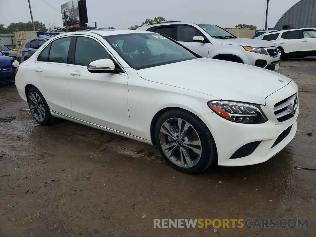 4 Photograph of a damaged car 55SWF8DB3KU294029 MERCEDES-BENZ C-CLASS 2019